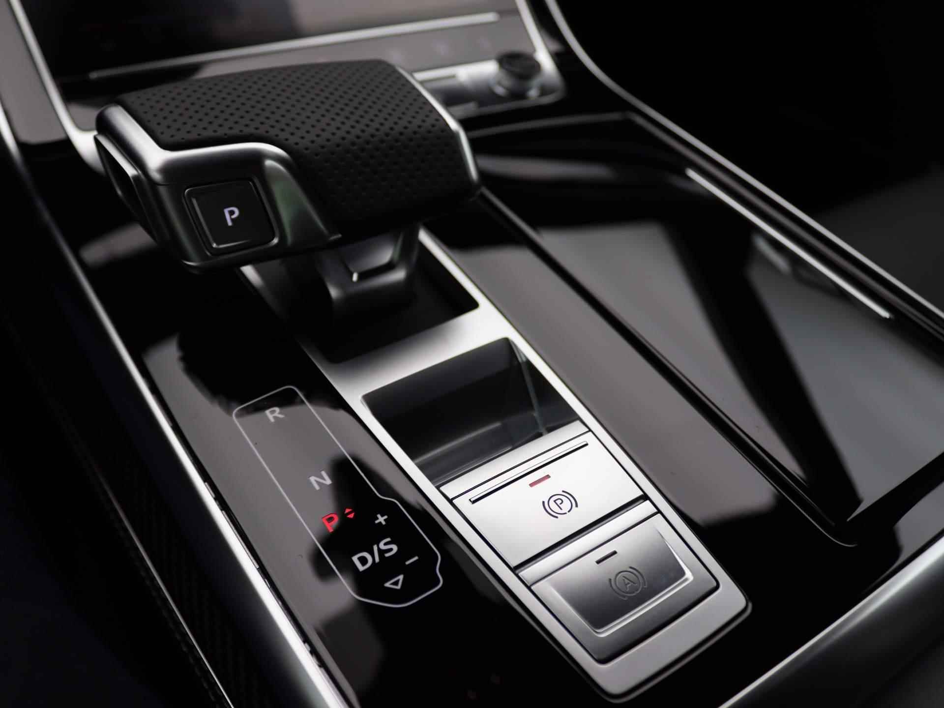 Audi SQ8 4.0 TFSI quattro 507PK | Panoramadak | trekhaak | 360 gr. camera | leder | luchtvering | head-up | Laser-LED | achterasbesturing | stoelventilatie | winterpakket Plus | 23'' lichtmetaal - 32/55