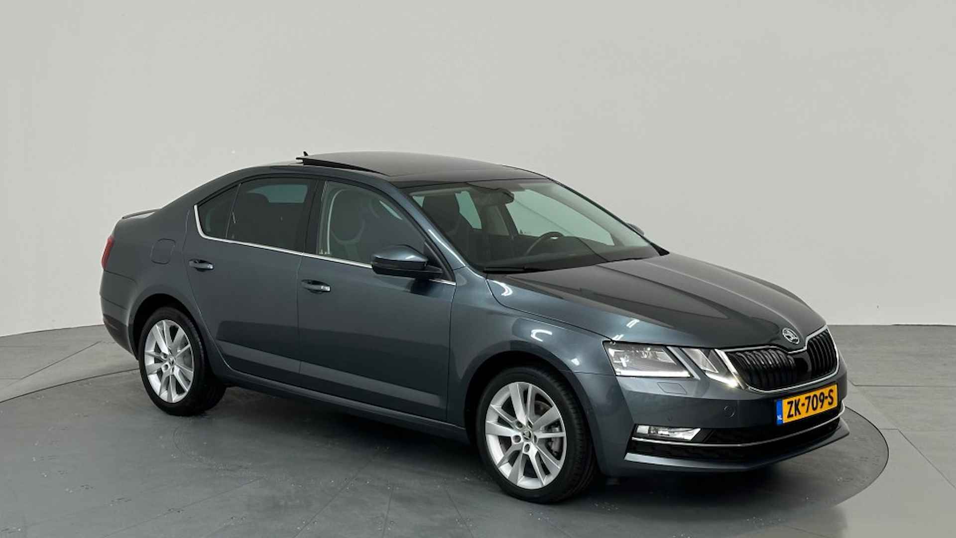 SKODA Octavia 1.6 TDI DSG GRT STYLE BNS ADAPT CRUISE PANO - 54/62