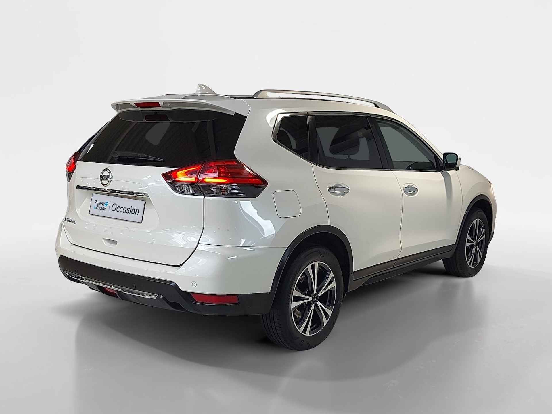 Nissan X-Trail 1.6 DIG-T N-Connecta | Schuif/Kantel dak | 360-Camera | Parkeersensoren | Elektrische achterklep | Cruise control | Navigatie | Bluetooth | Automatische regen/lichtsensor | Elektrische zijspiegels +ramen | Verwarmbare zijspiegels | Keyless entry | - 12/47