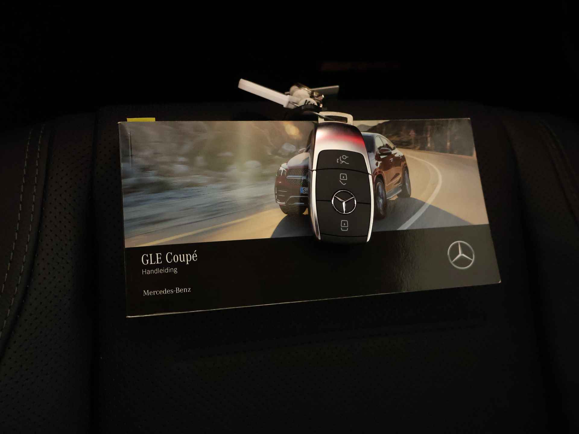 Mercedes-Benz GLE 350 e 4MATIC Premium | 360°-camera | Panoramadak | Luchtvering | Burmester | Elektrische Stoelen | Inclusief 24 maanden MB Certified garantie voor Europa. - 14/45