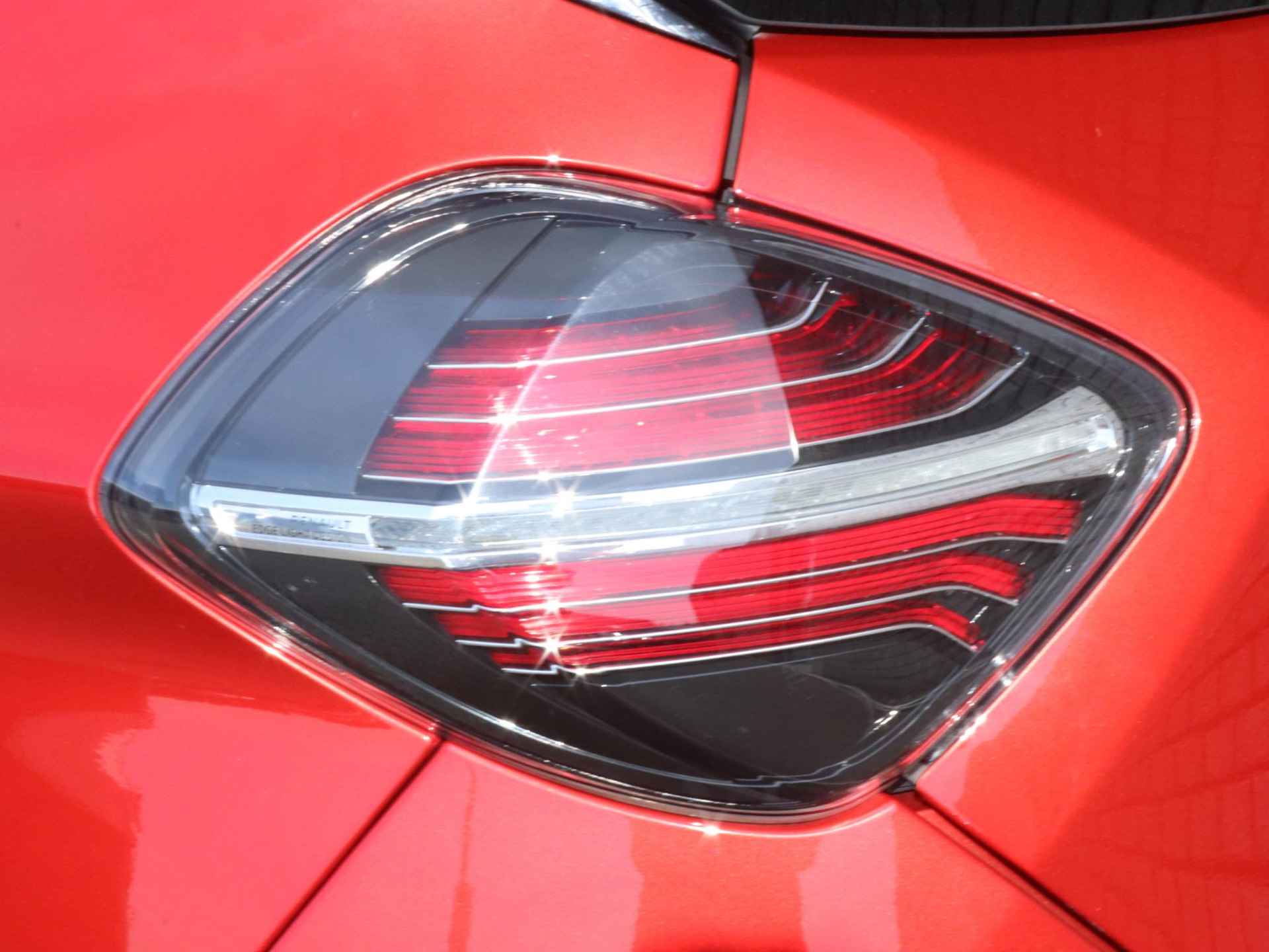 Renault ZOE R135 Edition One 52 kWh (Huuraccu) | Navigatie 9,3" | Apple Carplay | Leder | LED koplampen | Camera | Parkeersensoren | Winter-pakket | LMV 16" | SUBSIDIE | - 12/35