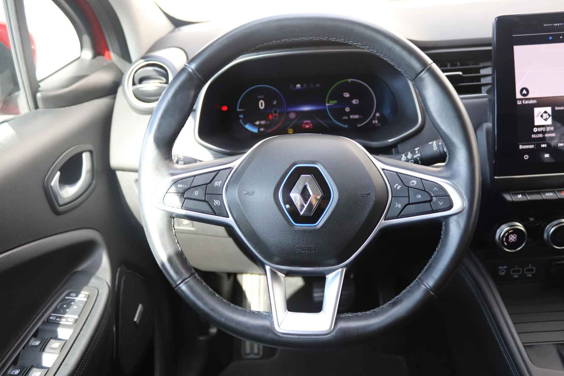 Renault ZOE R135 Edition One 52 kWh (Huuraccu) | Navigatie 9,3" | Apple Carplay | Leder | LED koplampen | Camera | Parkeersensoren | Winter-pakket | LMV 16" | SUBSIDIE | - 14/35