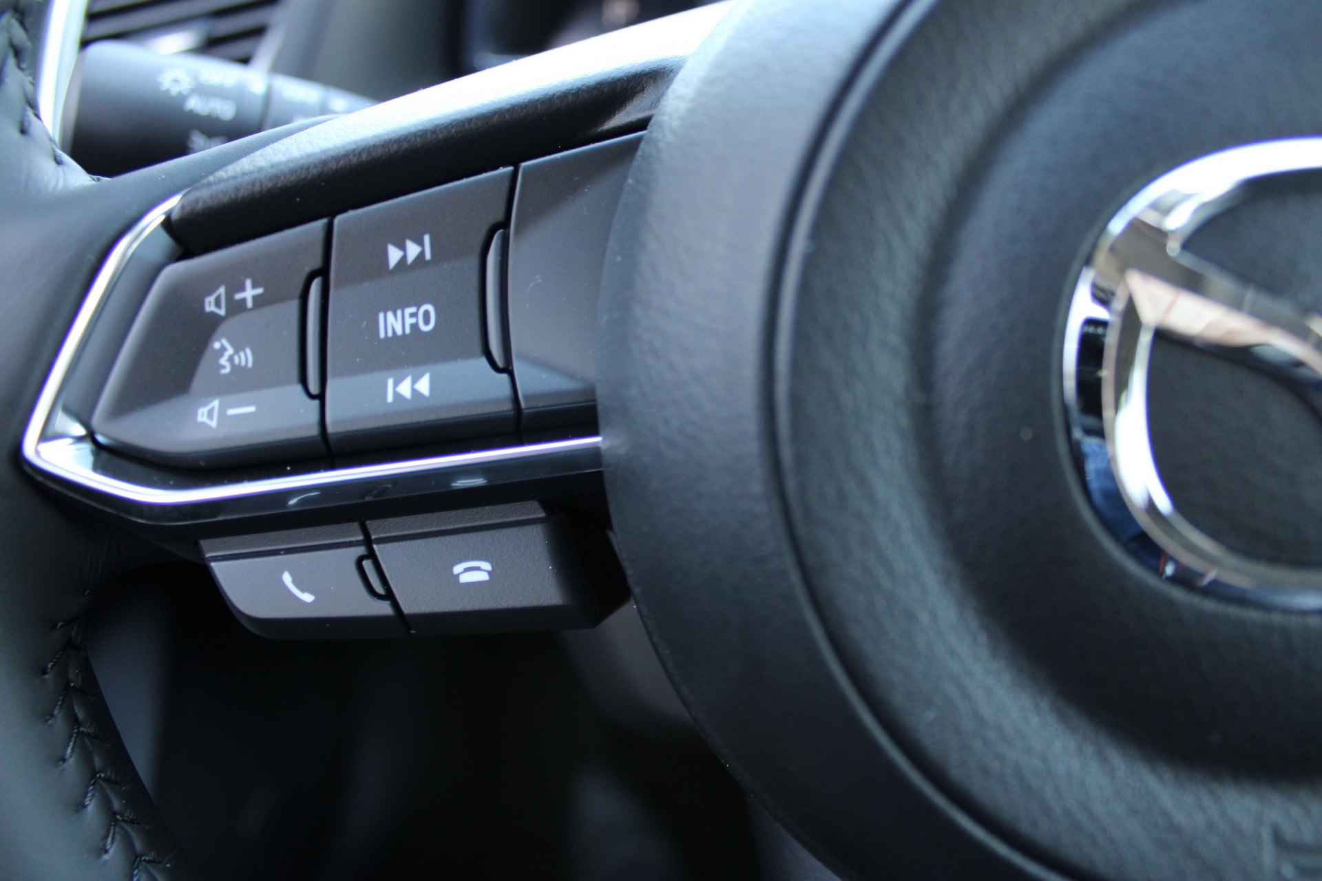 Mazda 3 2.2 SkyActiv-D 150 GT-M | Carplay voor Apple en Android - 12/21