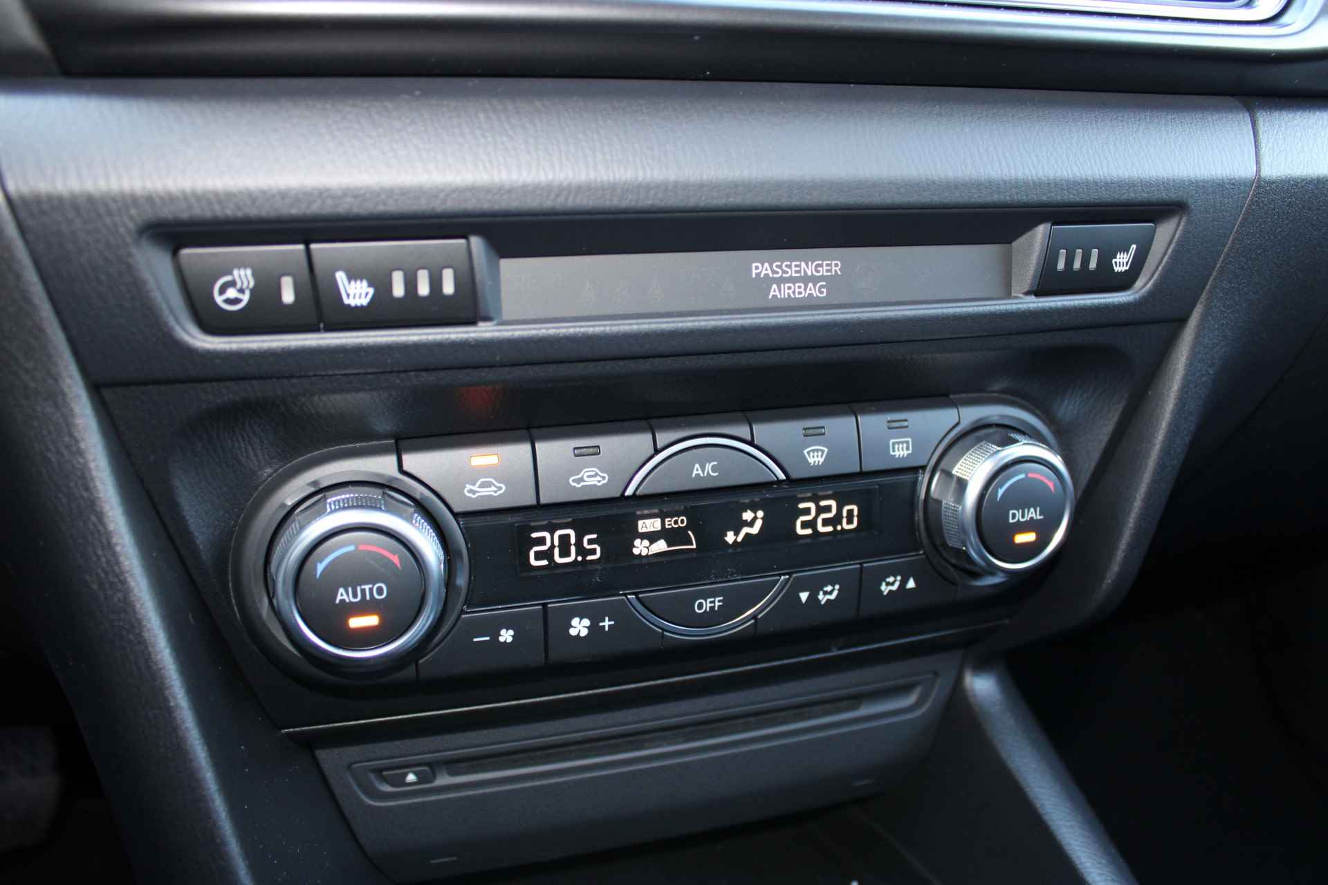 Mazda 3 2.2 SkyActiv-D 150 GT-M | Carplay voor Apple en Android - 14/21