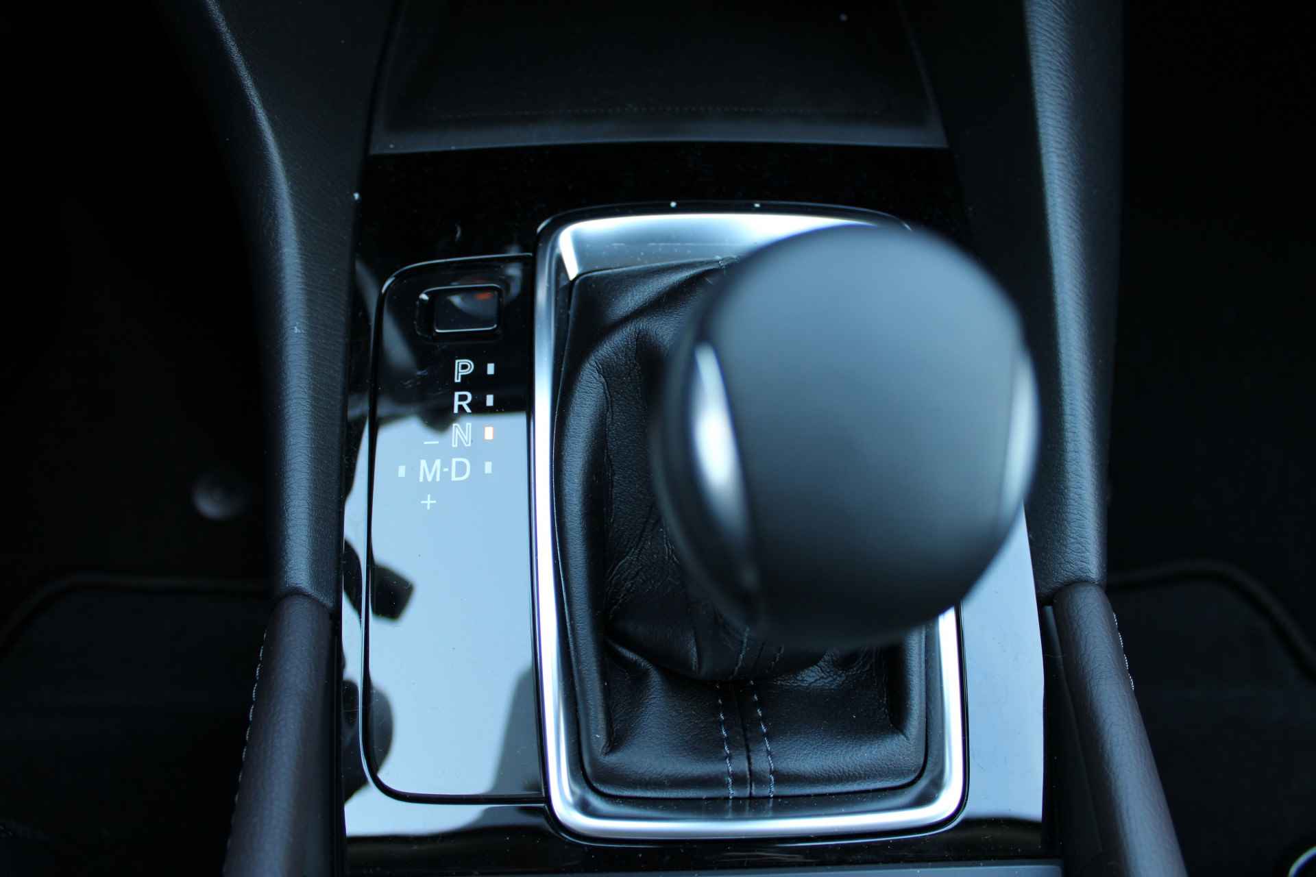 Mazda 3 2.2 SkyActiv-D 150 GT-M | Carplay voor Apple en Android - 17/21