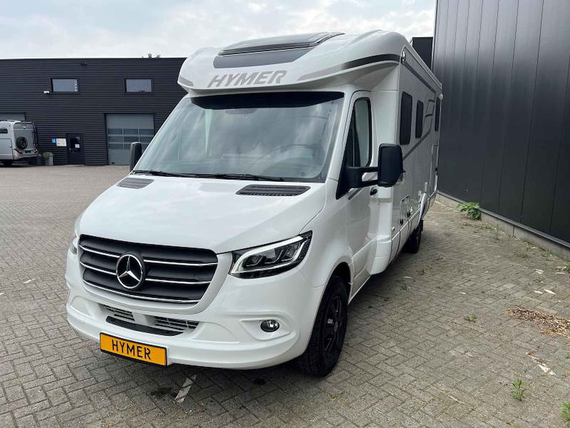 Hymer B-MCT 680 - 4/19