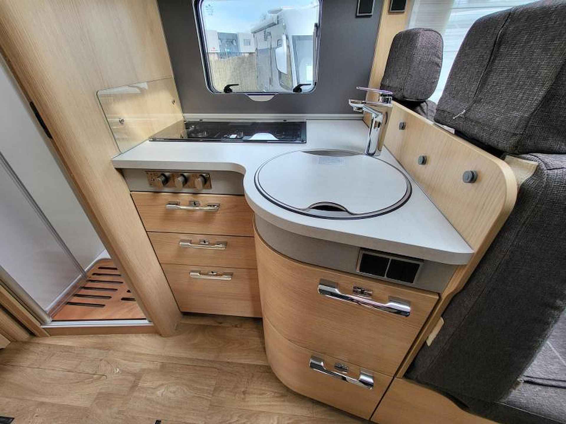 Hymer B-MCT 680 - 12/19