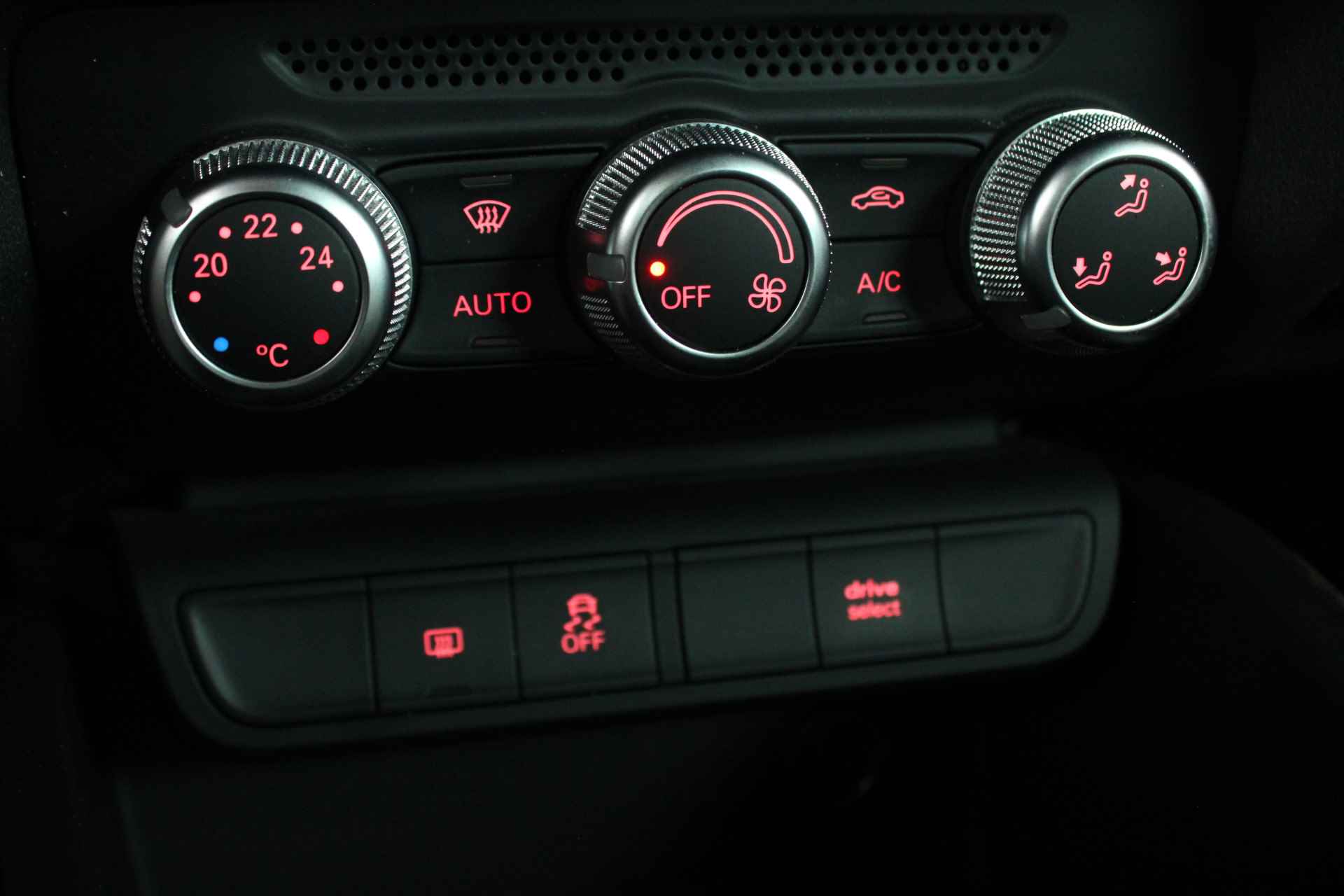 Audi S1 230pk Quattro | ORIGINEEL NEDERLANDS! | 1e EIGENAAR | 100% DEALER ONDEHOUDEN | BOSE | MATRIX | SCHAALSTOELEN - 33/44