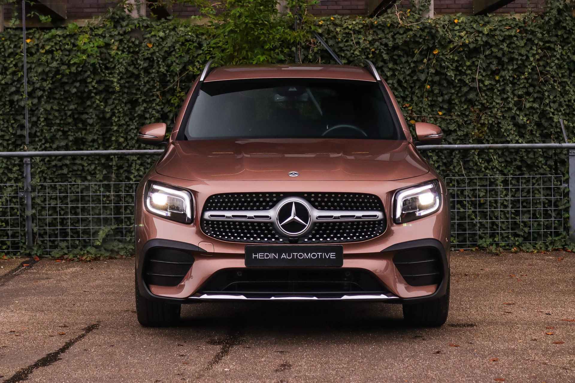 Mercedes-Benz GLB GLB 200 Automaat AMG Line 7-Persoons | Premium Pakket | Keyless-Go | Sfeerverlichting | Stoelverwarming | Parktronic | Camera | Spiegelpakket - 6/40