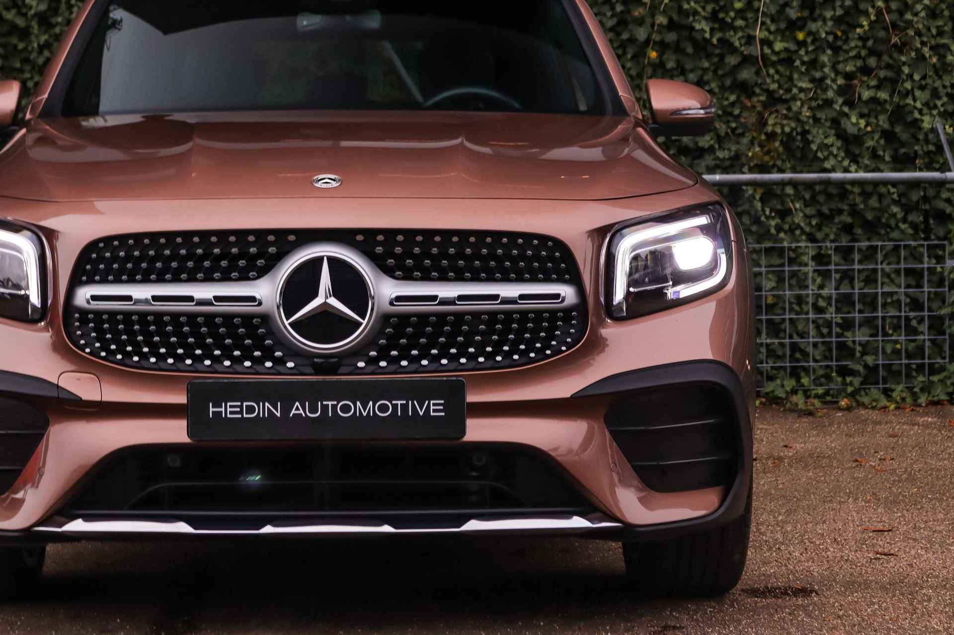 Mercedes-Benz GLB GLB 200 Automaat AMG Line 7-Persoons | Premium Pakket | Keyless-Go | Sfeerverlichting | Stoelverwarming | Parktronic | Camera | Spiegelpakket - 34/40