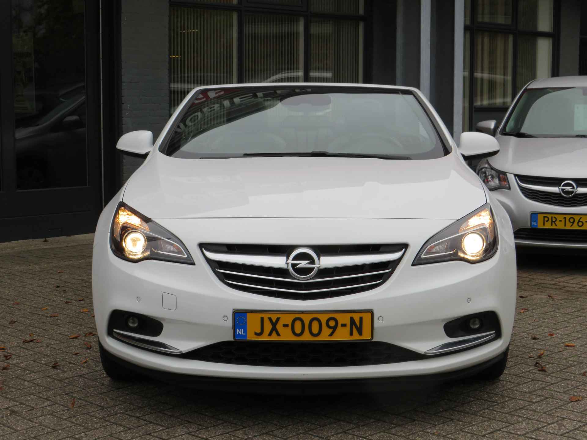 Opel Cascada 1.4 Turbo ecoFLEX Cosmo| 140-PK| Leer| 20 inch Lm-velgen| | Cabrio | Clima-Airco | Navi | Camera | Inc. BOVAG-Garantie - 4/35