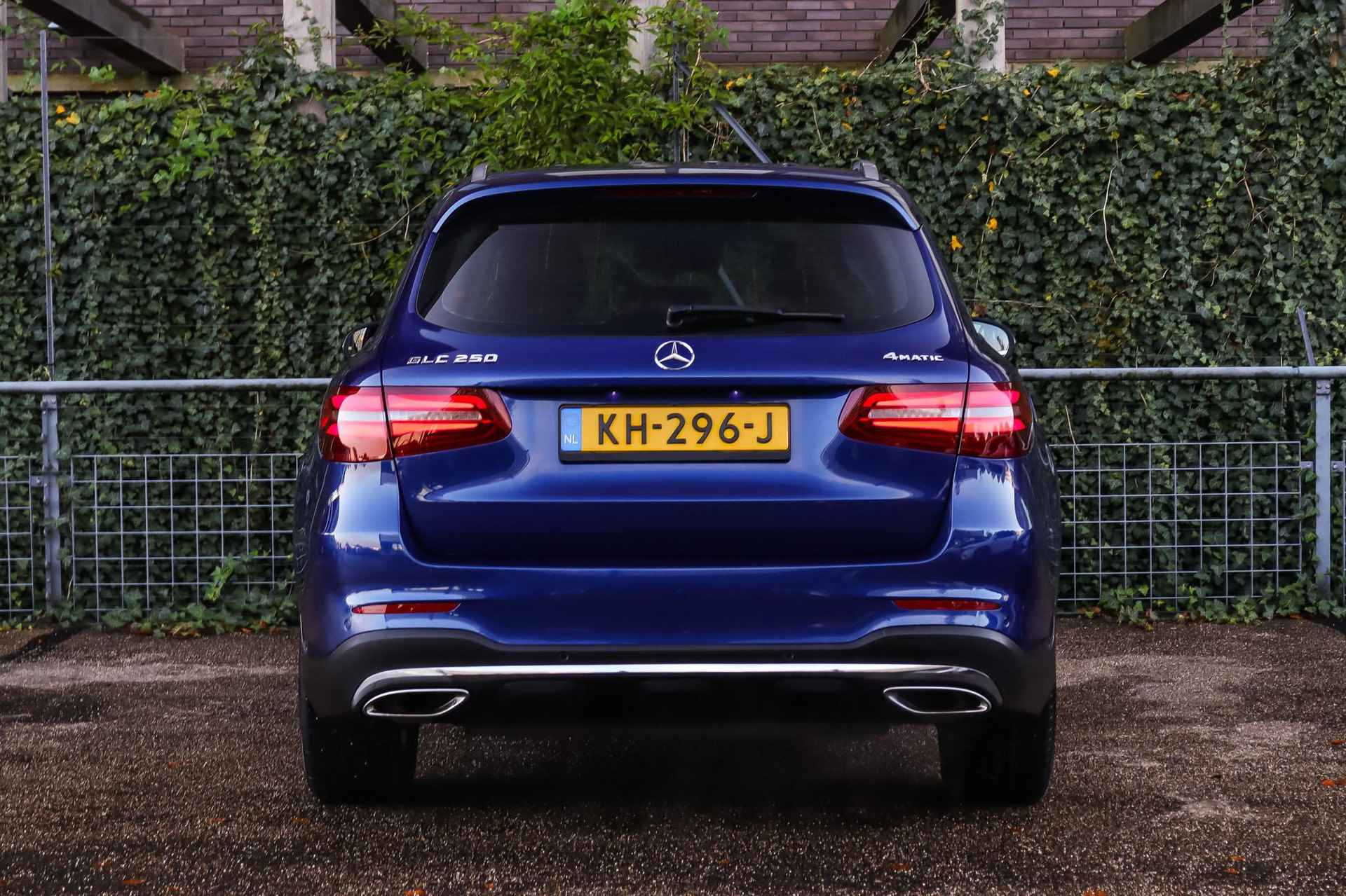 Mercedes-Benz GLC GLC 250 Automaat 4MATIC AMG Line Exterieur | Exclusive Line Interieur | Comand Online | 360° Camera | Sfeerverlichting | Keyless-Go | Parkeerpakket | Spiegelpakket - 8/35