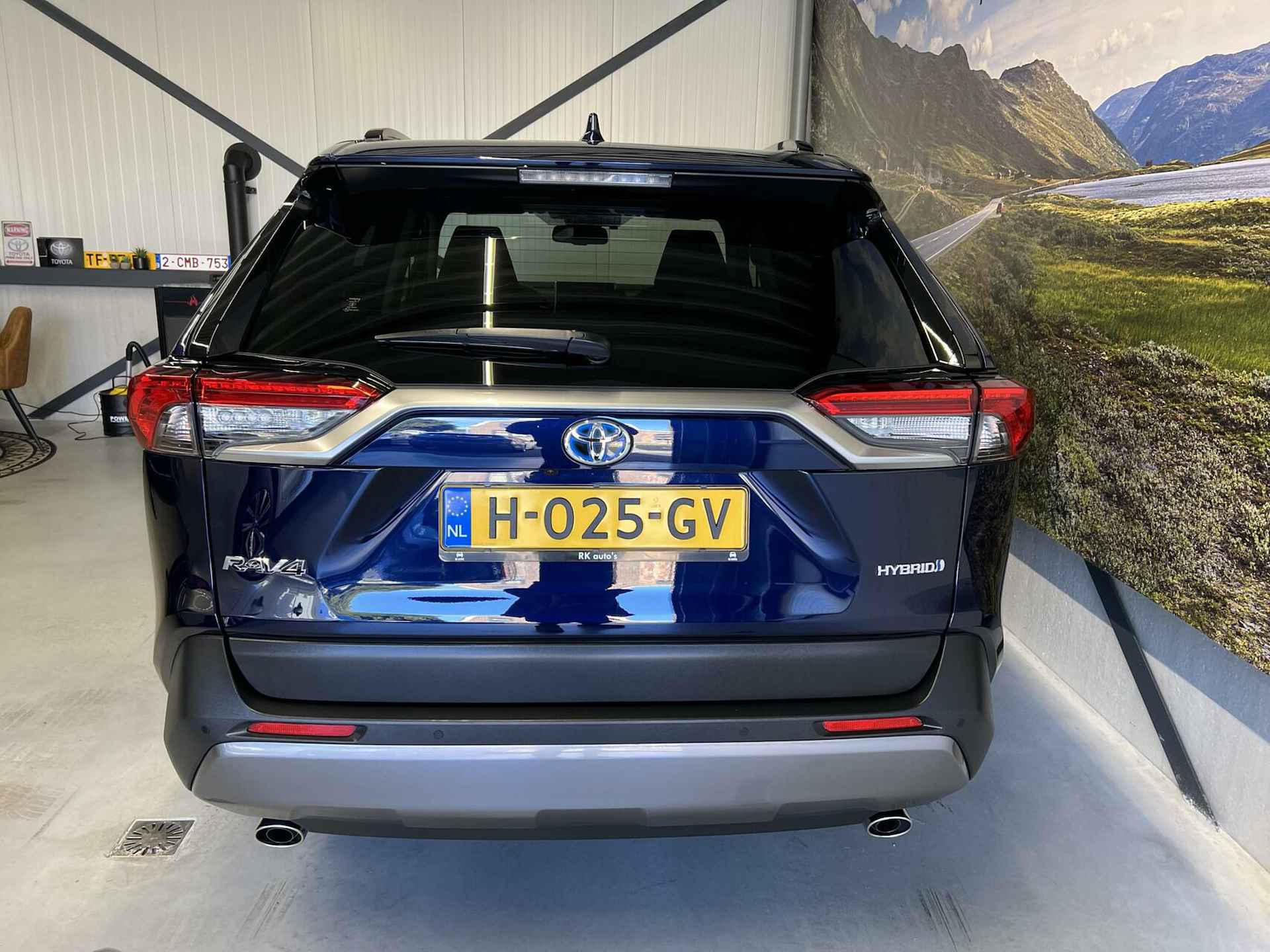 Toyota RAV4 2.5 Hybrid Dynamic / Orig. NL geleverd! - 15/36