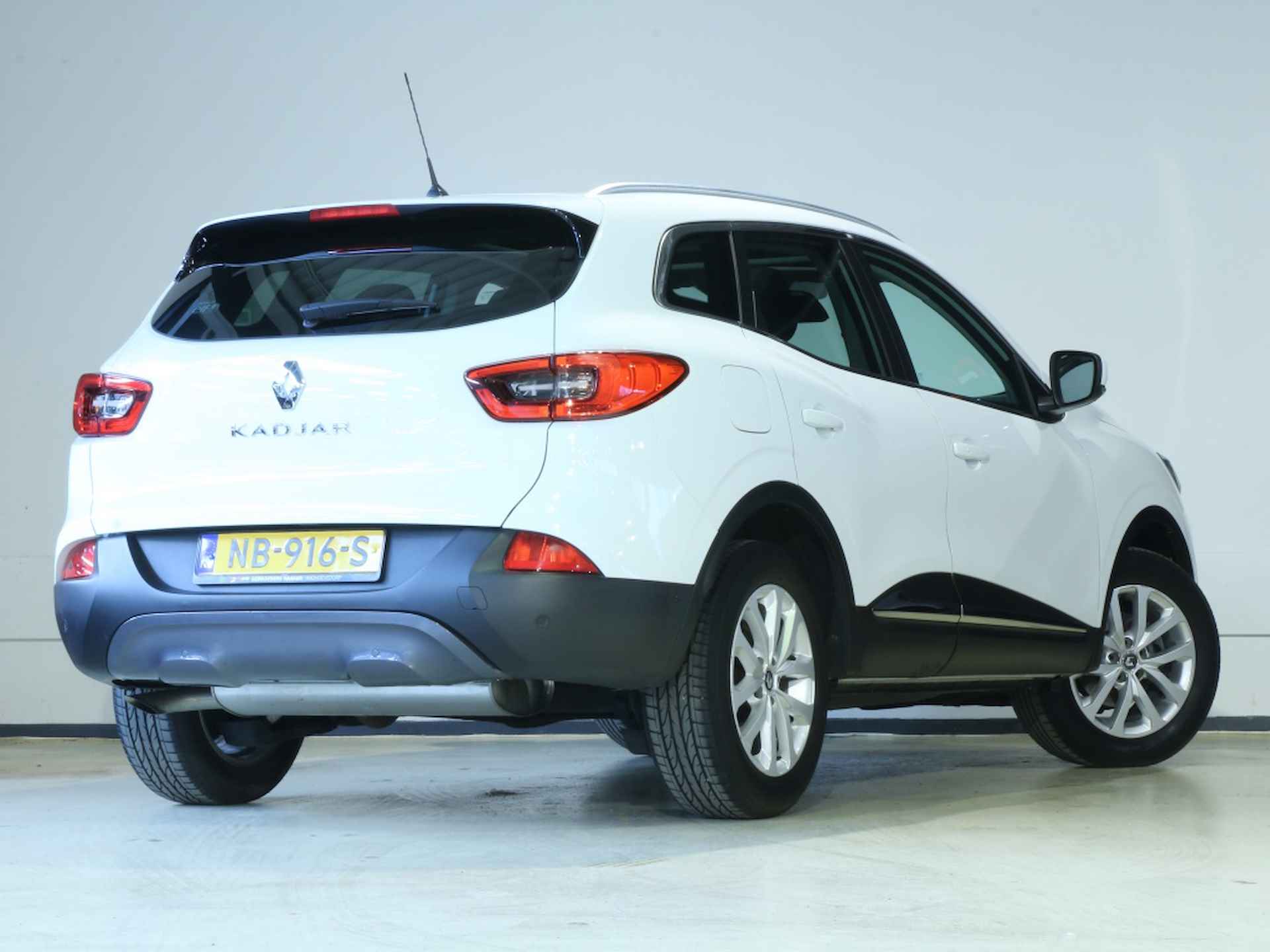 Renault Kadjar 1.2 130pk Intens * ALL-IN PRIJS * 1 JAAR GARANTIE - 4/22