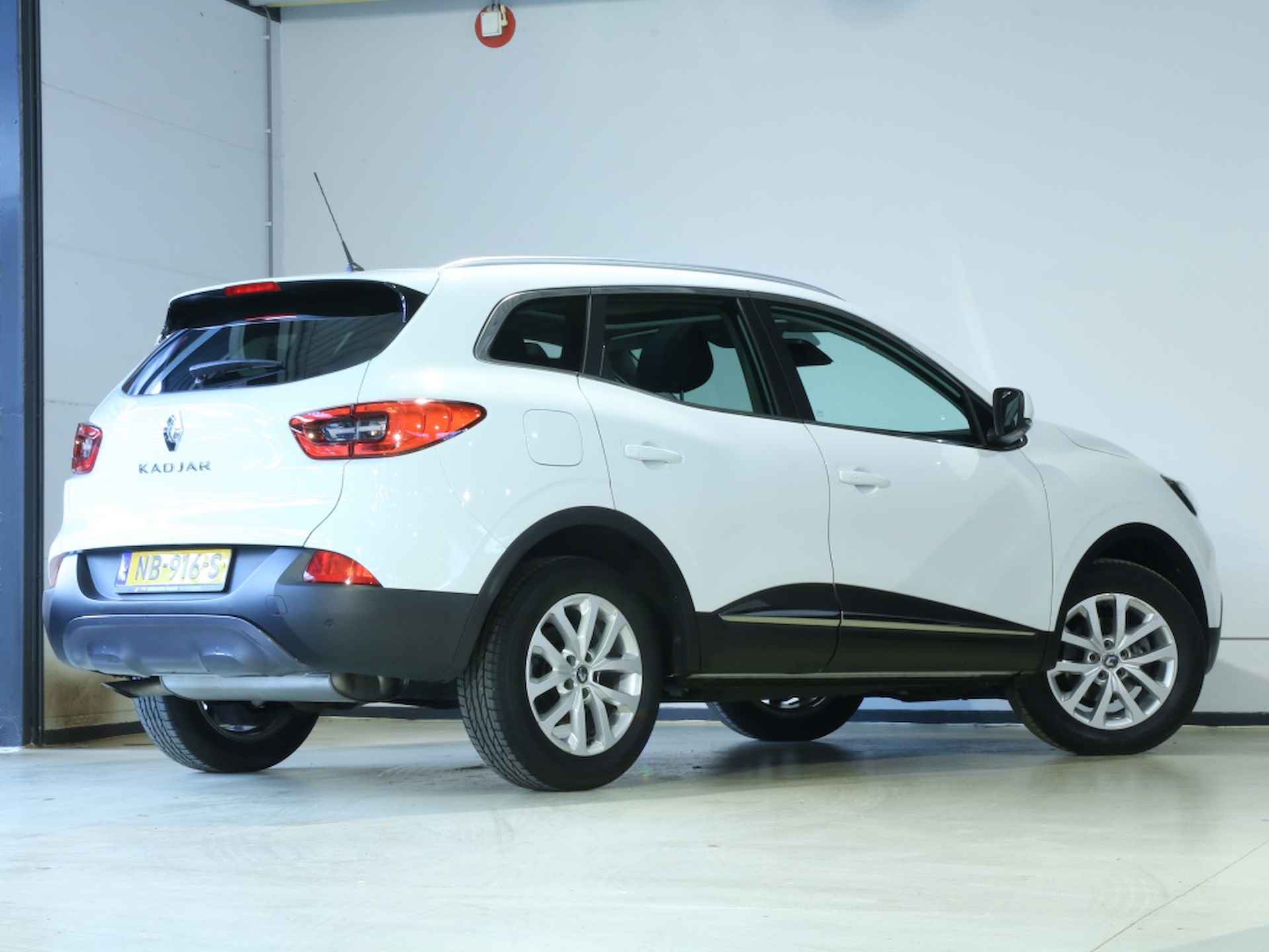 Renault Kadjar 1.2 130pk Intens * ALL-IN PRIJS * 1 JAAR GARANTIE - 15/22