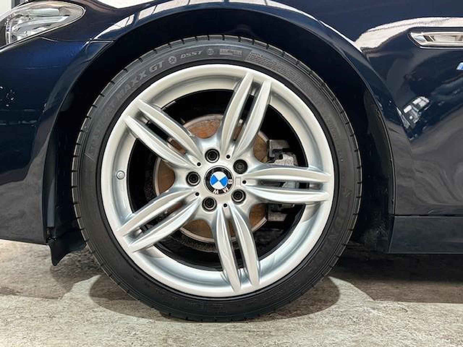 BMW 5-serie 520i M Sport Edition High Executive | Schuifdak | NL geleverd | 12 Mnd garantie - 12/26