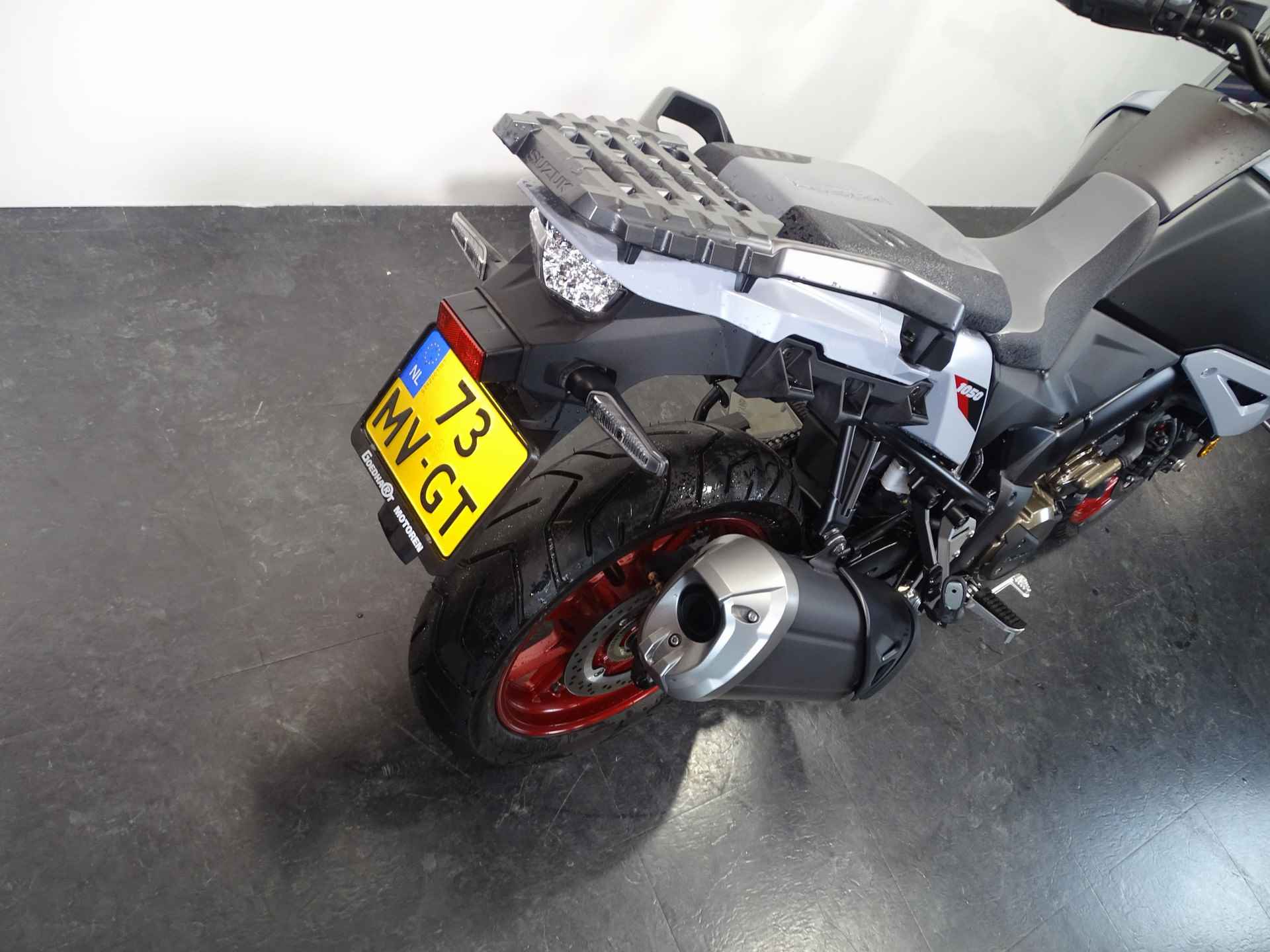 Suzuki DL 1050 V-STROM - 3/9