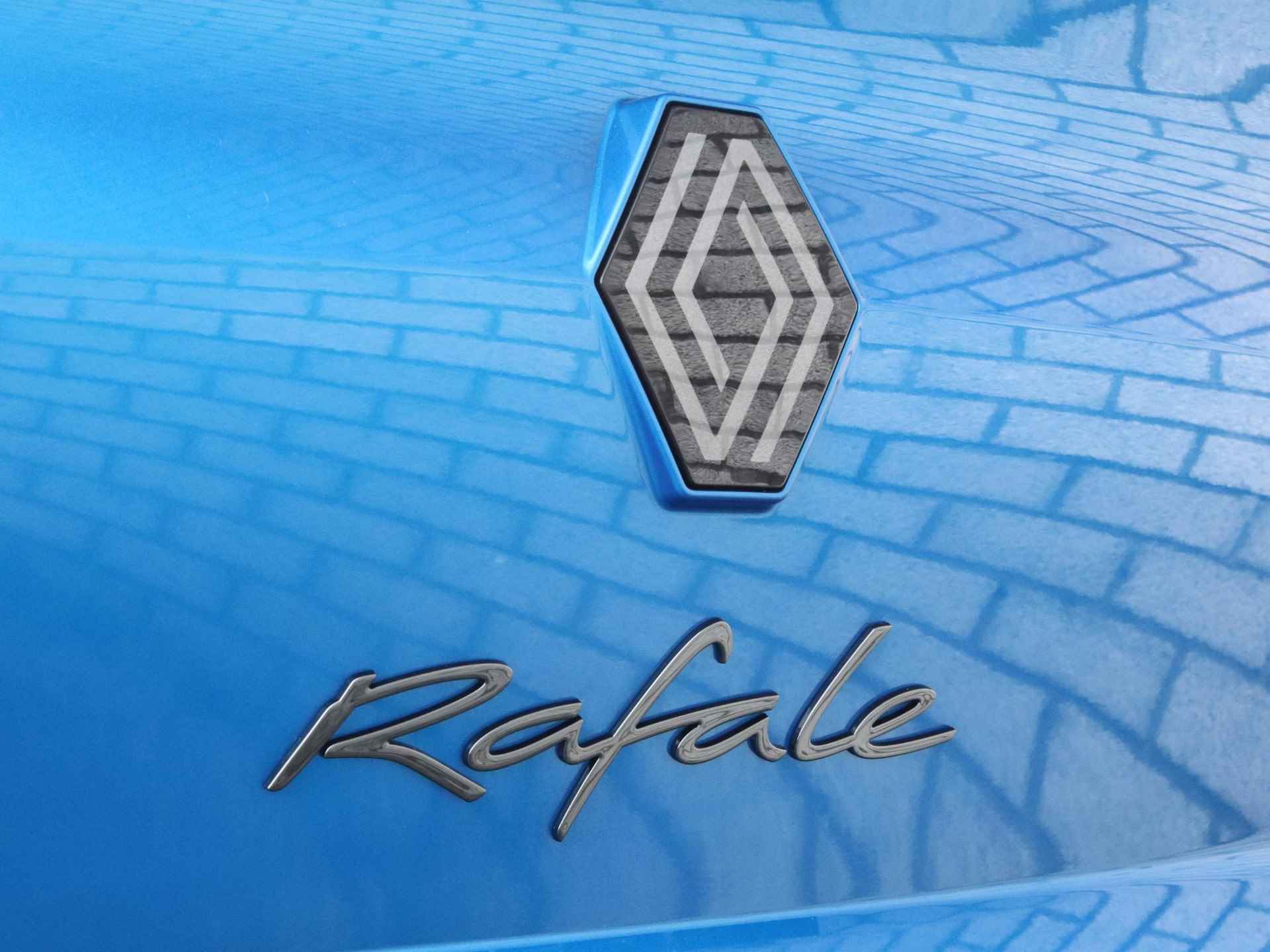 Renault Rafale E-Tech Hybrid 200 Esprit Alpine Nú met € 4.500,- voordeel van € 59.457-, vóór € 54.957 incl. BTW/BPM - 32/42