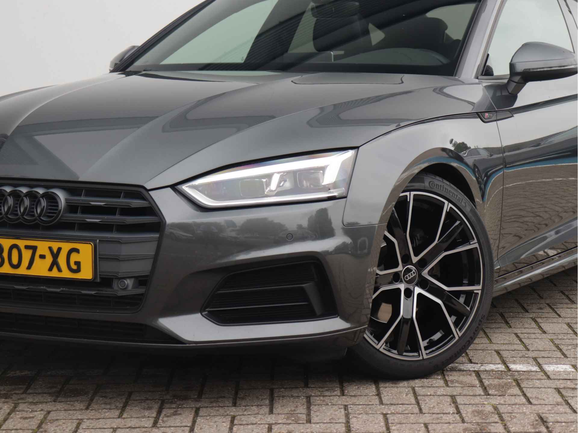 Audi A5 Sportback 40 TFSI Sport S-line black edition 190pk | Panoramadak | Stoel- en Stuurverwarming | Camera | MMI Plus | Smartphone Interface | - 19/46