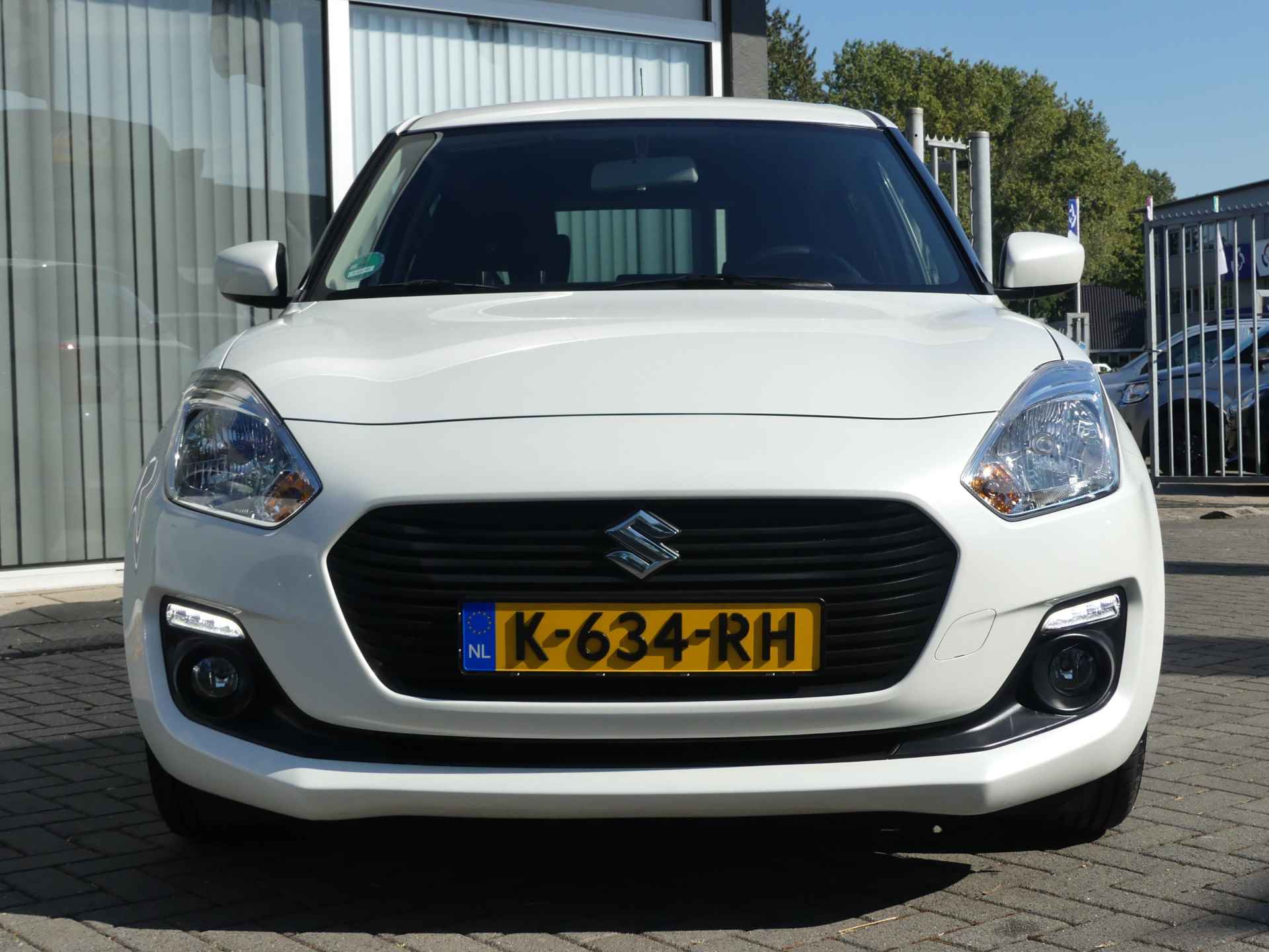 Suzuki Swift 1.2 Select Smart Hybrid Trekhaak, Navigatie, Airco - 8/30