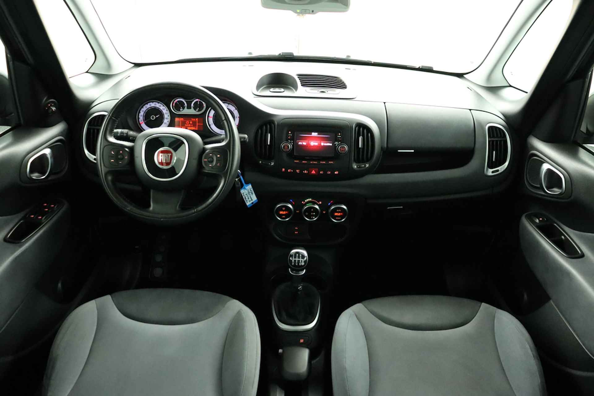 Fiat 500L 1.4 16V LOUNGE ECC/CRUISE/PANO.DAK/REGEN.SENS/PARK.SENS/TREKHAAK - 12/52