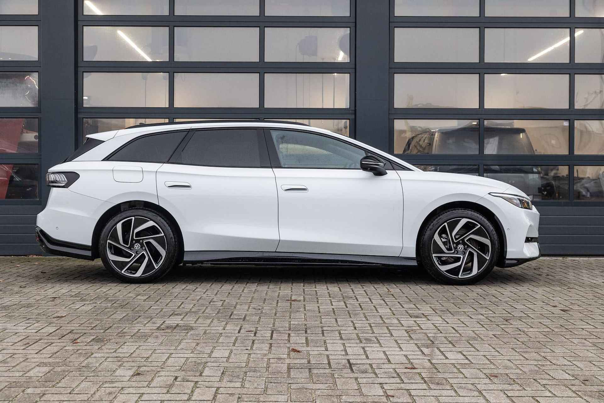 Volkswagen ID.7 Tourer Pro Business 286pk 77 kWh | 360 Camera | Interieur Pakket Plus - 3/54