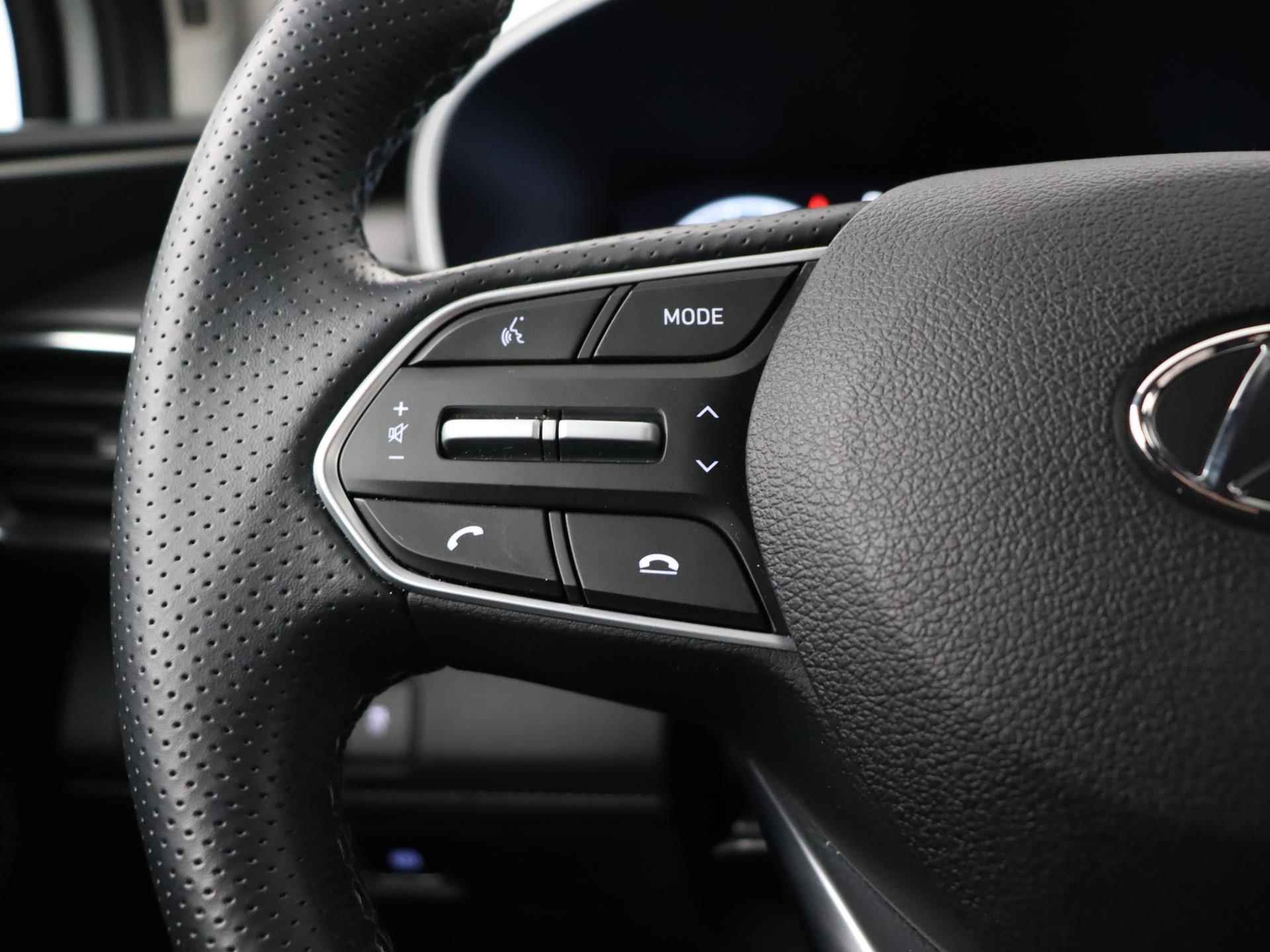 Hyundai Santa Fe 1.6 T-GDI HEV Premium 7PERSOONS | Outletdeal! | Leer | Memory | 360 Camera | Stoel + stuurverwarming | - 13/41
