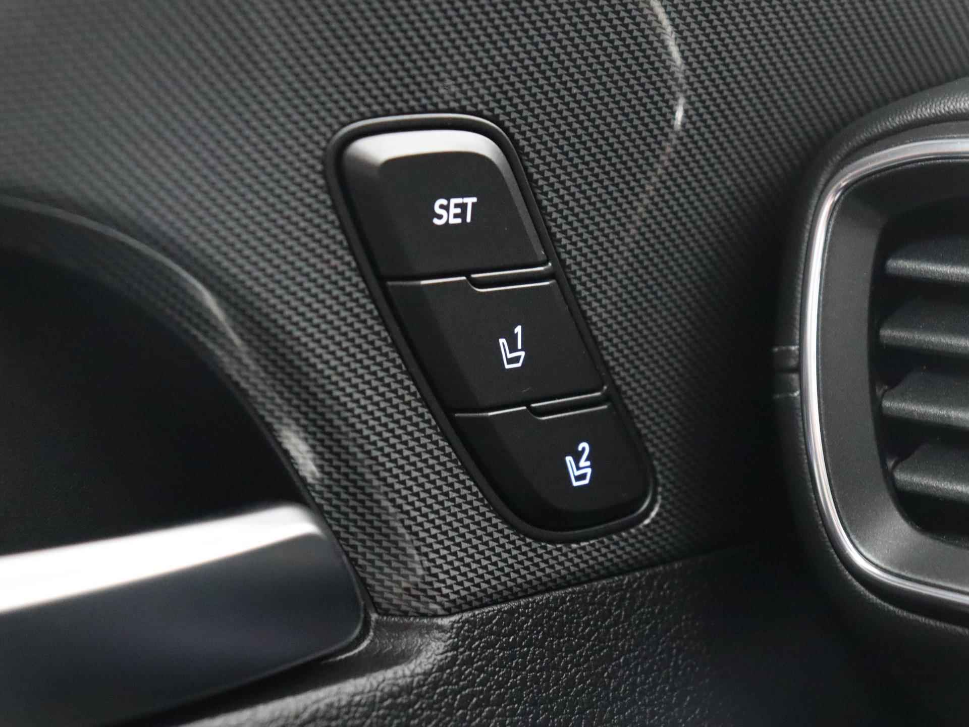 Hyundai Santa Fe 1.6 T-GDI HEV Premium 7PERSOONS | Outletdeal! | Leer | Memory | 360 Camera | Stoel + stuurverwarming | - 30/41