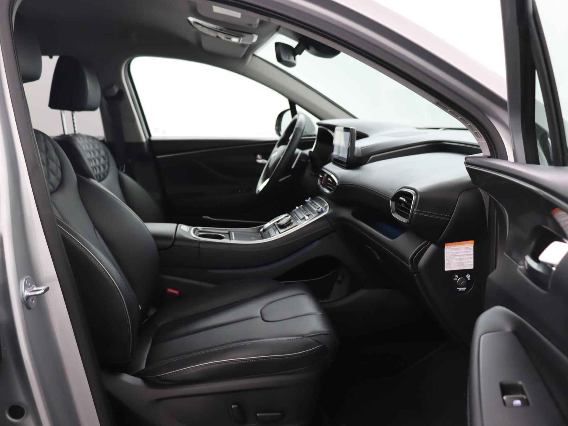 Hyundai Santa Fe 1.6 T-GDI HEV Premium 7PERSOONS | Outletdeal! | Leer | Memory | 360 Camera | Stoel + stuurverwarming | - 39/41