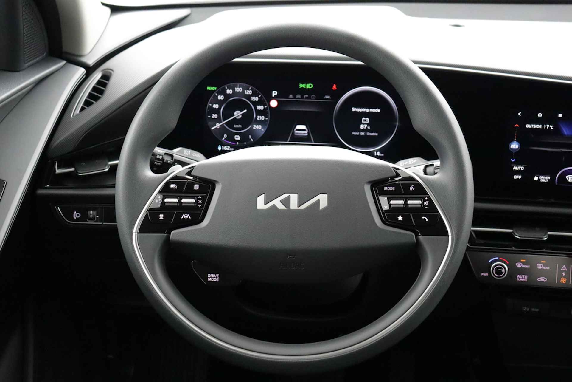 Kia Niro EV Light Edition 64.8 kWh - Uit voorraad leverbaar - Navigatie - Keyless Entry & Go - Cruise Control - Fabrieksgarantie tot 06-2031 - 29/48