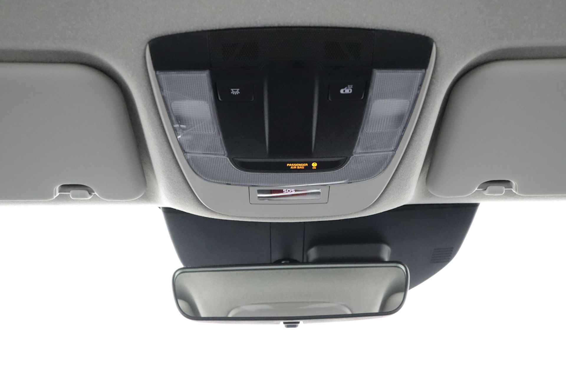 Kia Niro EV Light Edition 64.8 kWh - Uit voorraad leverbaar - Navigatie - Keyless Entry & Go - Cruise Control - Fabrieksgarantie tot 06-2031 - 32/48
