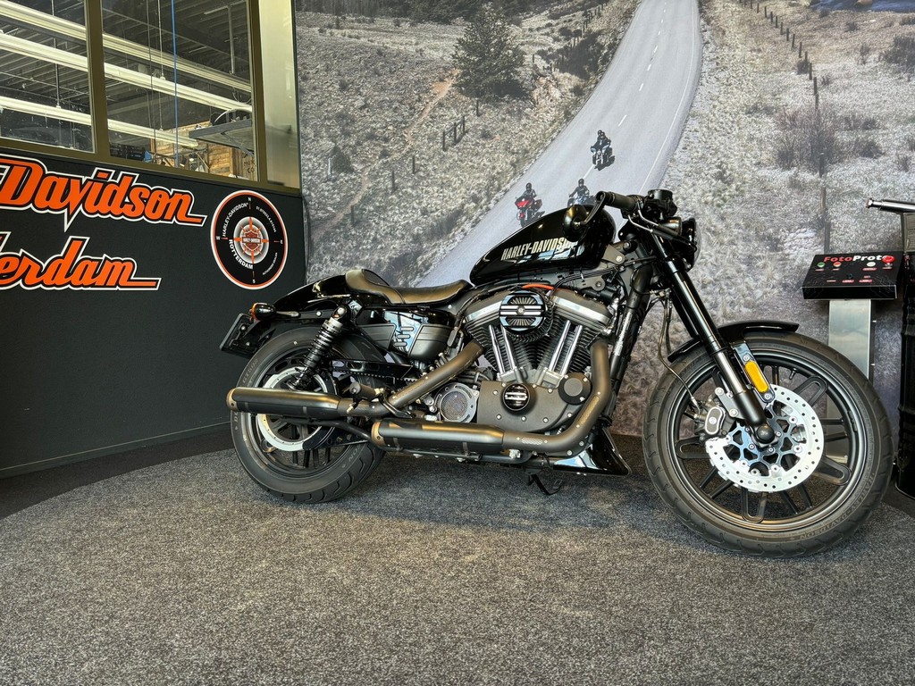 Harley-Davidson XL1200CX Roadster Vivid Black