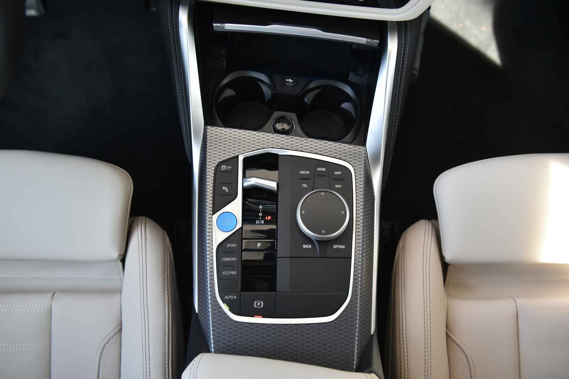 BMW i4 eDrive35 High Executive / M Sport | Selections - 16/27