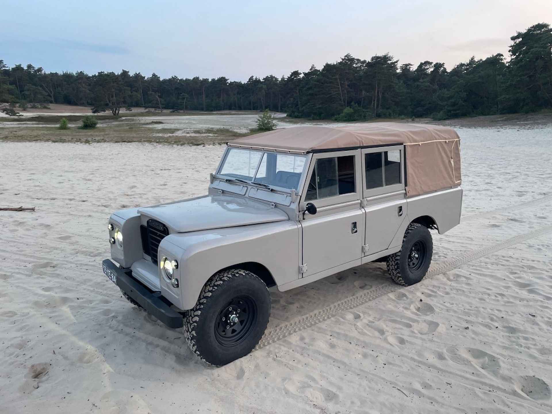 LAND ROVER 109 Zeer mooie Series 3 109 softtop - 3/33