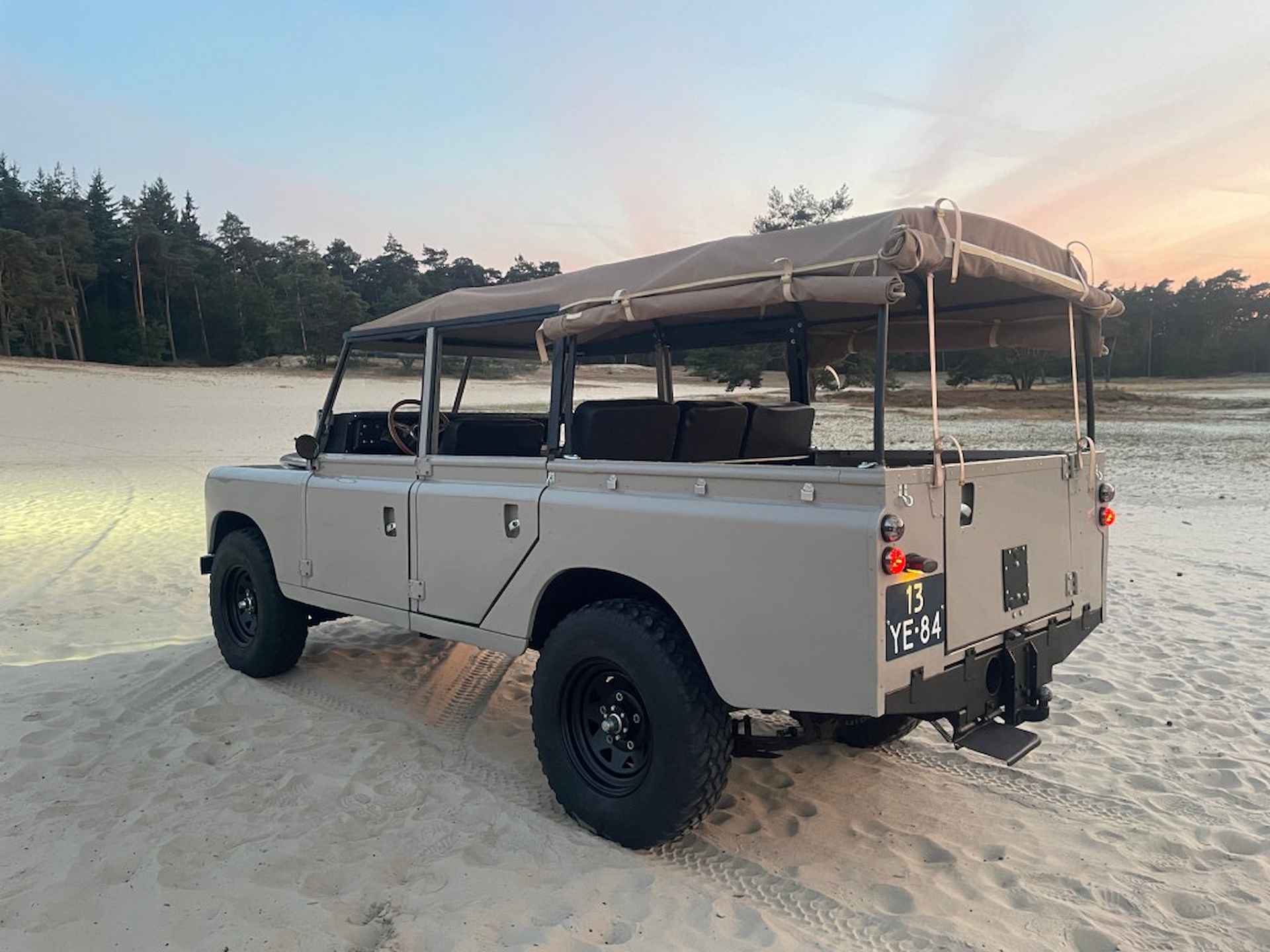 LAND ROVER 109 Zeer mooie Series 3 109 softtop - 5/33