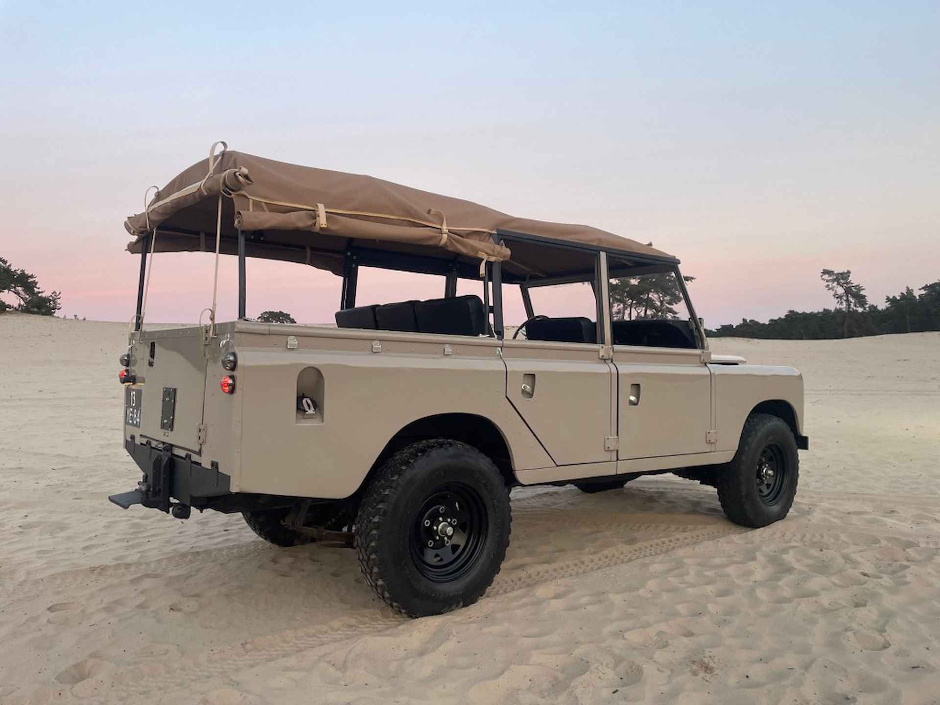 LAND ROVER 109 Zeer mooie Series 3 109 softtop - 8/33