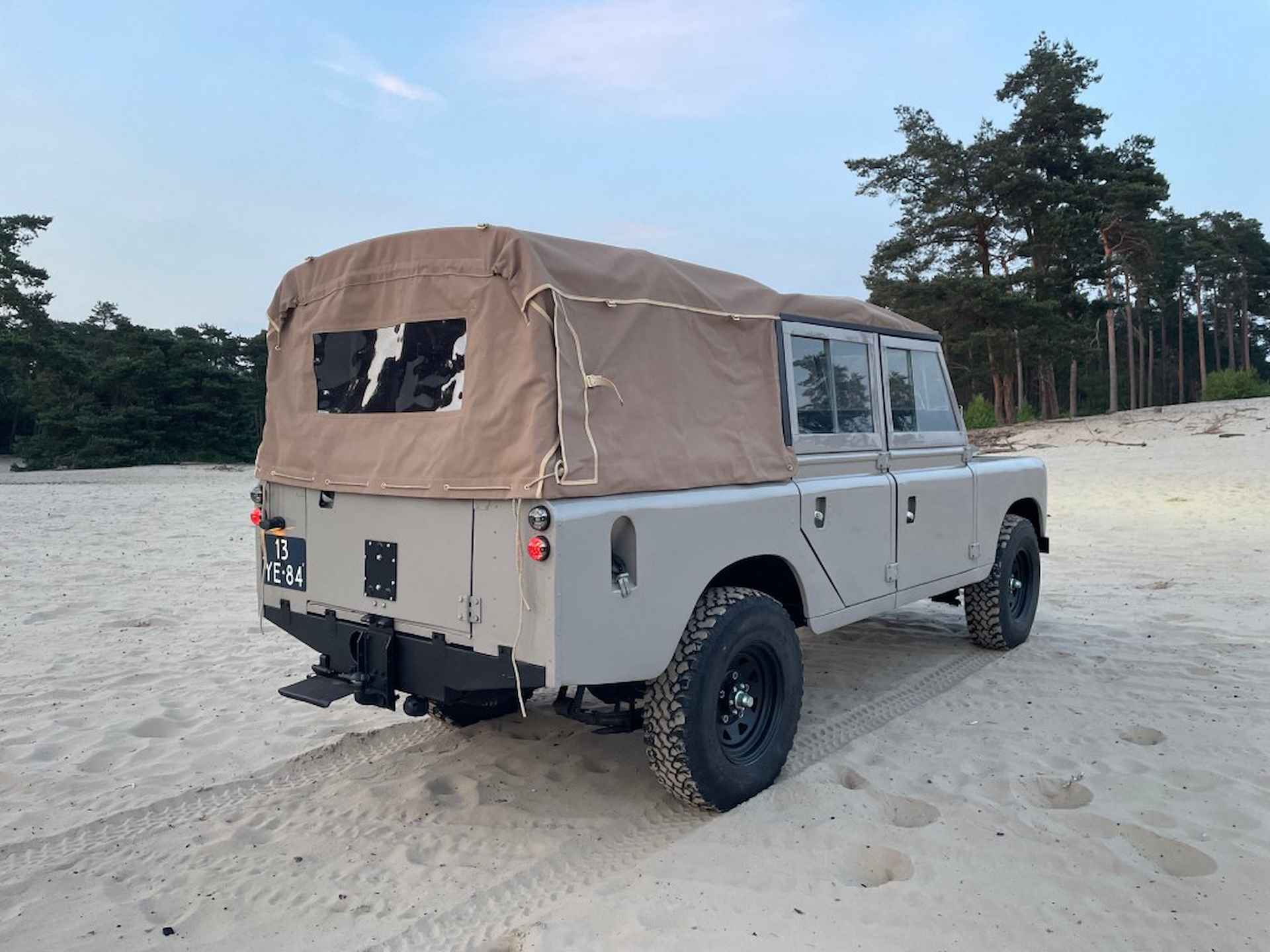 LAND ROVER 109 Zeer mooie Series 3 109 softtop - 12/33