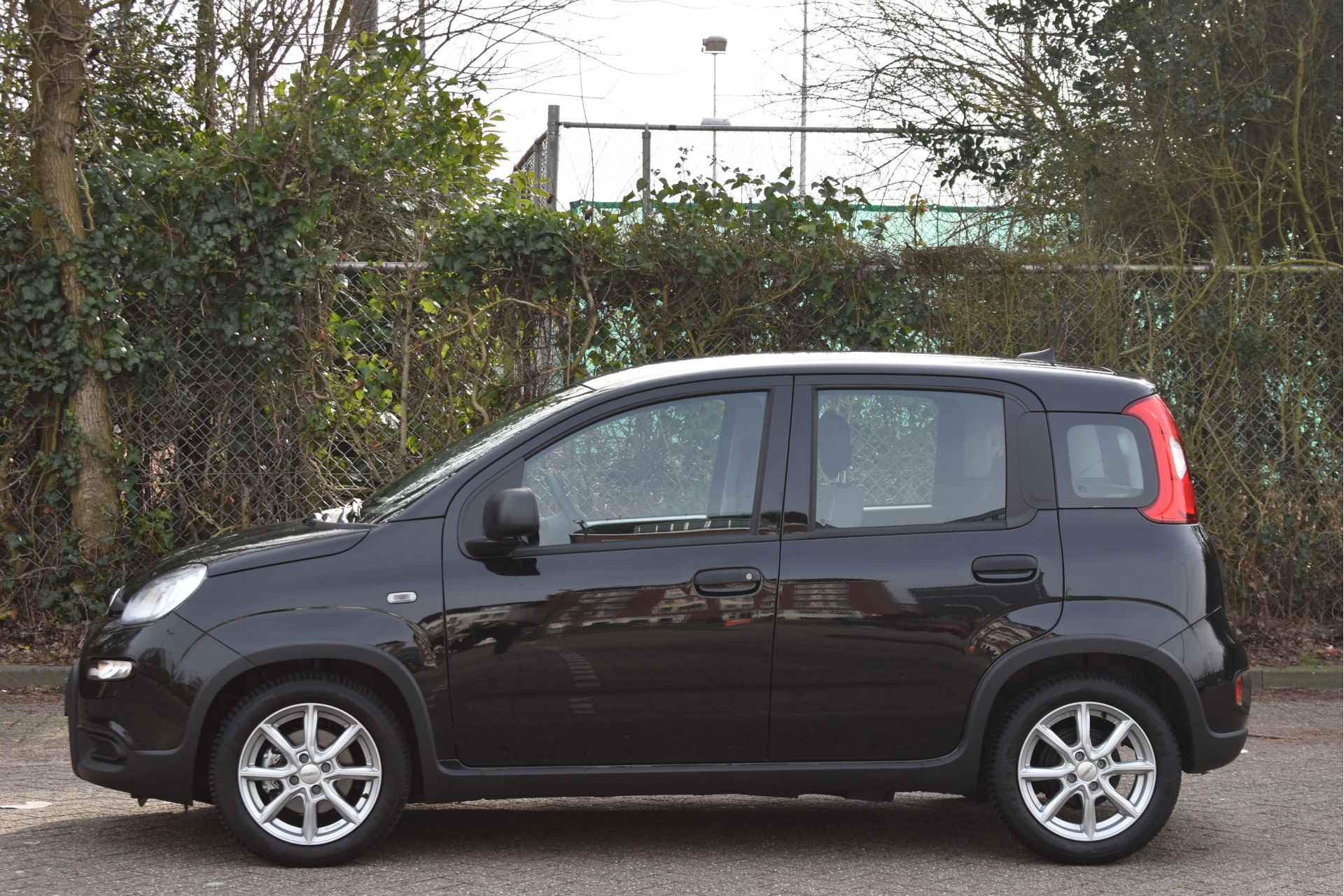 Fiat Panda 1.0 Hybrid | Airco | Bluetooth | DAB Radio | Elekt. ramen | LM-Velgen | Zeer netjes - 23/39