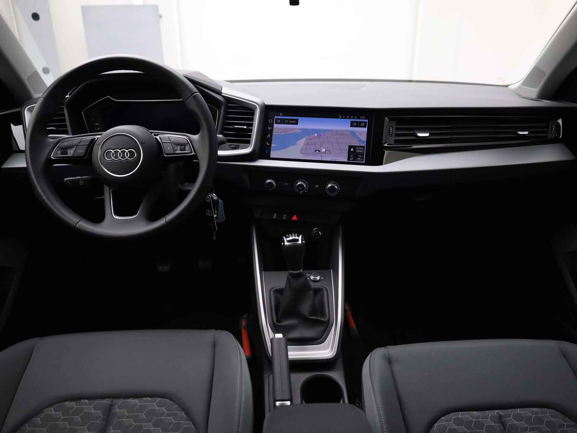 Audi A1 Sportback 30 TFSI/110PK Pro Line · Navigatie · Lane assist · 17"LM - 5/37