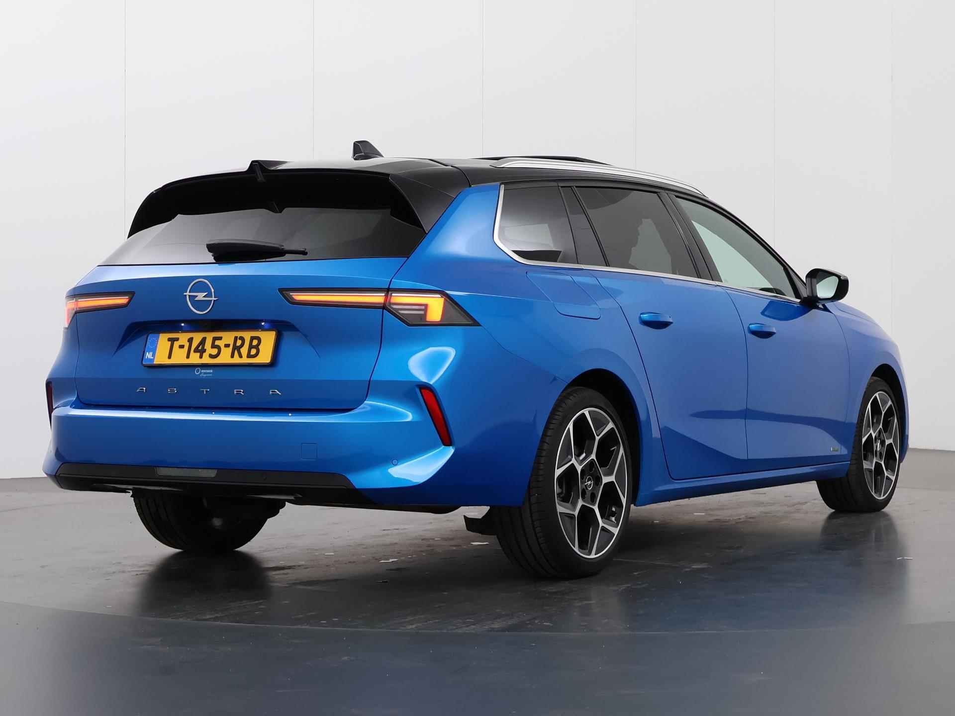 Opel Astra Sports Tourer 1.2 Ultimate | Stoel & Stuurverwarming | Elekt Achterklep | Camera | Adaptive Cruise | Automaat | Keyless Go & Start | Panorama dak - 3/41