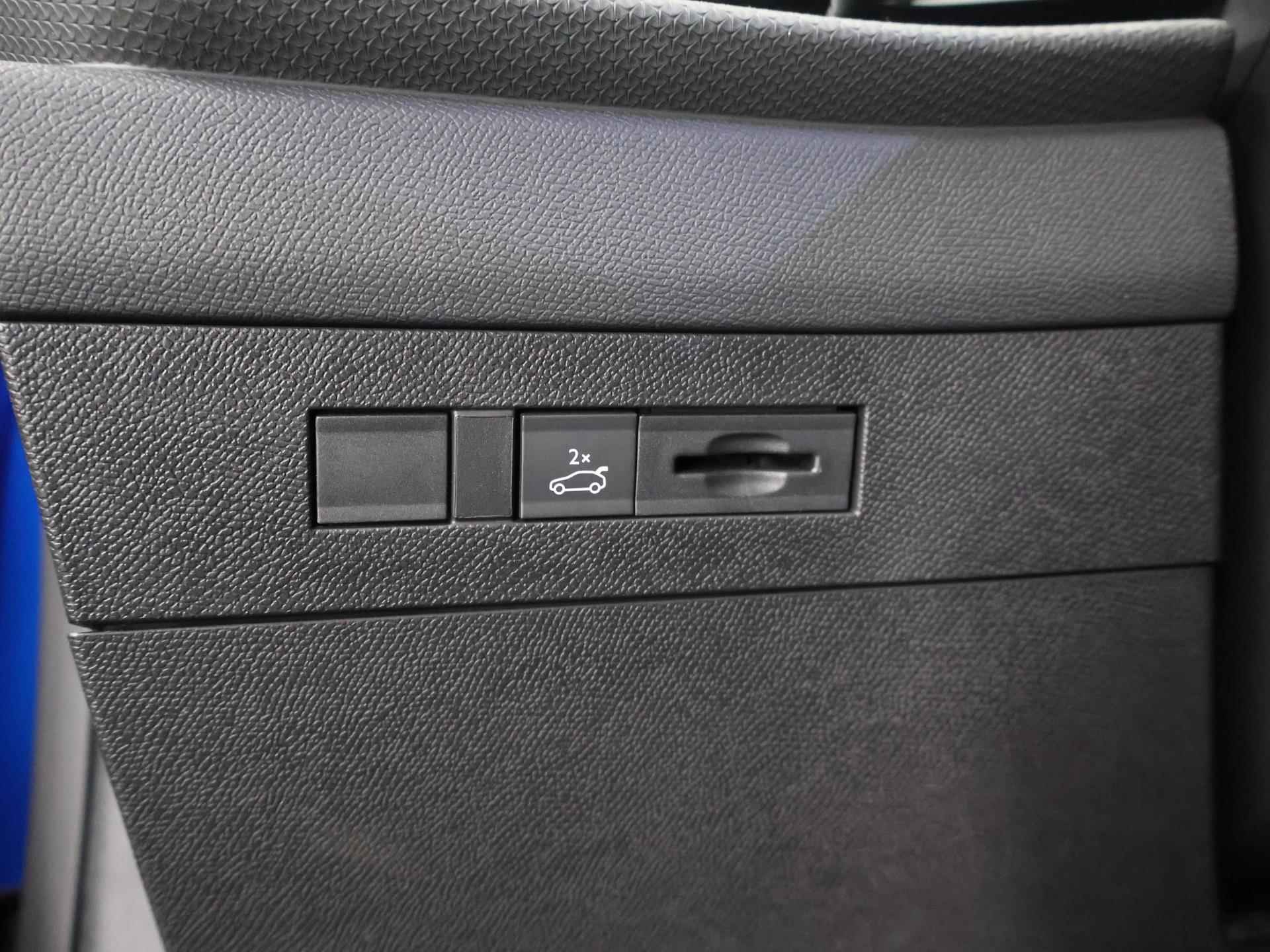 Opel Astra Sports Tourer 1.2 Ultimate | Stoel & Stuurverwarming | Elekt Achterklep | Camera | Adaptive Cruise | Automaat | Keyless Go & Start | Panorama dak - 34/41