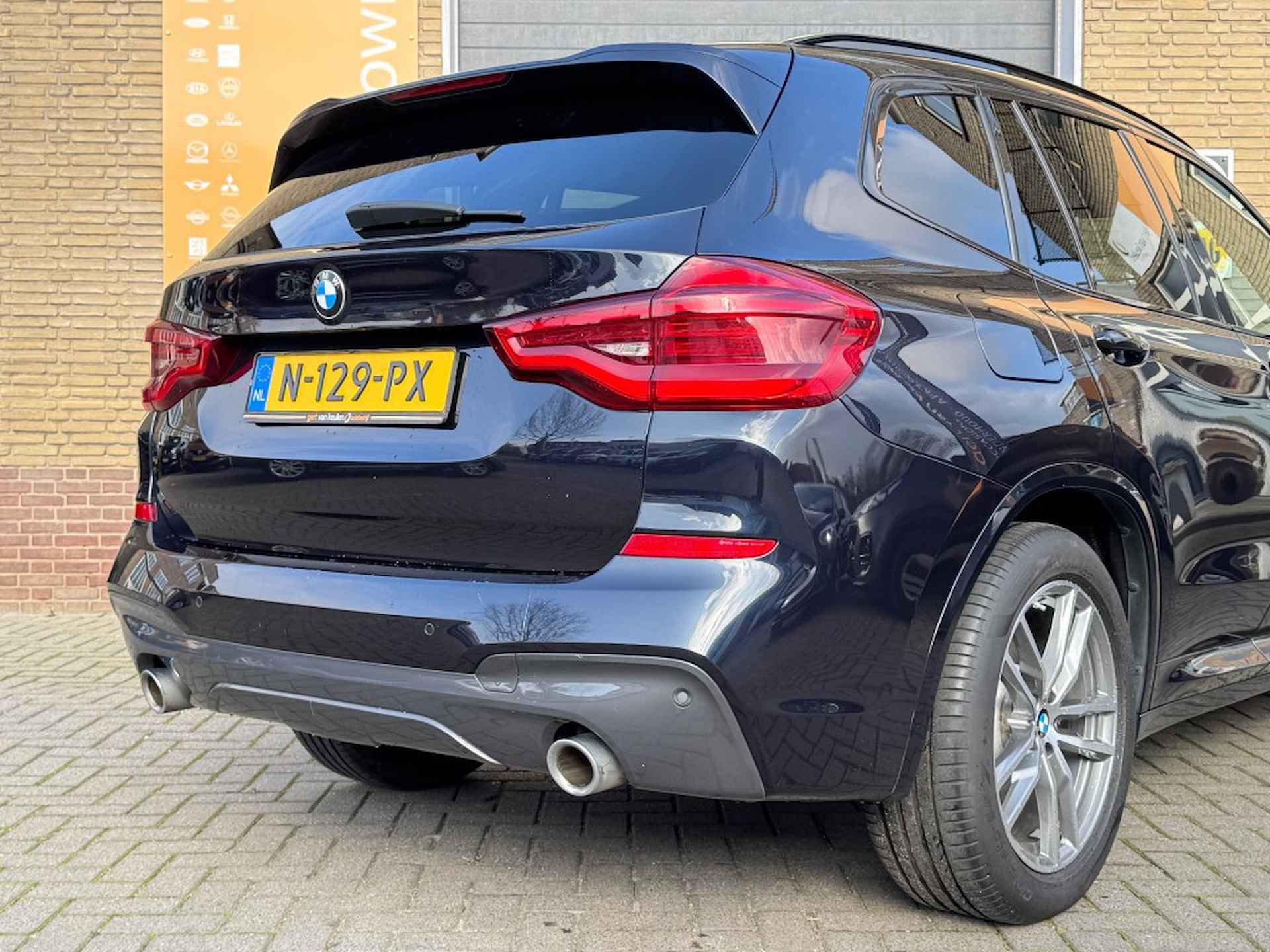 BMW X3 xDRIVE 20i HIGH EXECUTIVE M-SPORT NW.MODEL/H.LEER/NAVI/LED - 24/47