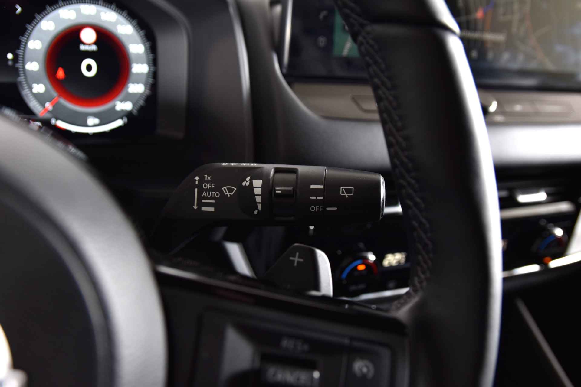 Nissan QASHQAI 1.3 MHEV 158 PK N-Connecta - Automaat | Cold Pack | 12.3'' Dig. Cockpit | Adapt. Cruise | 360 Camera | PDC | NAV + App Connect | Elek. Klep | LM 18'' | ECC | - 40/51