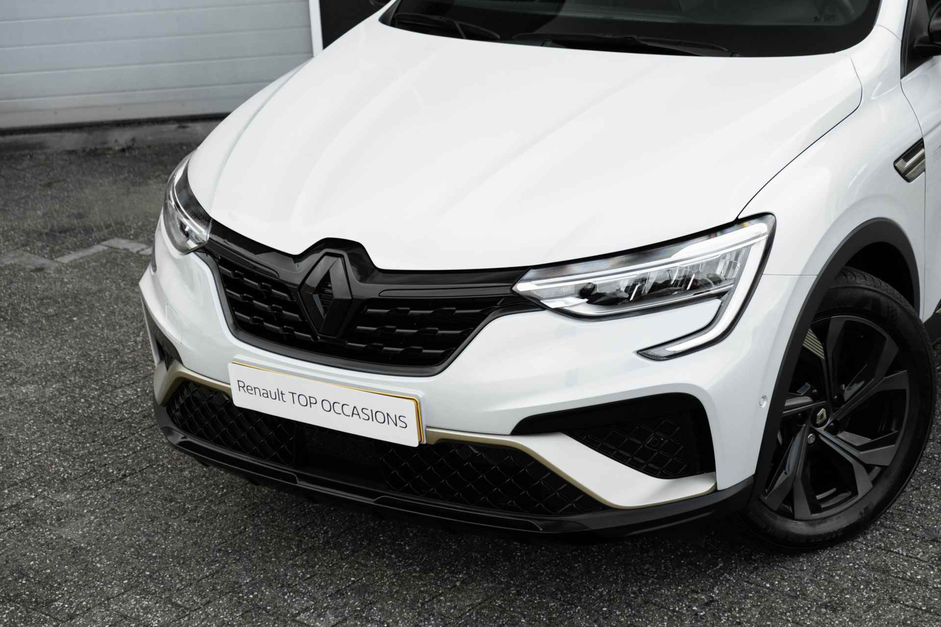 Renault Arkana 1.6 E-Tech hybrid 145 E-Tech engineered | Automaat  | Navigatie |grootscherm | Open dak | LEDER | Camera | stuur en stoel verwarming | incl. Bovag rijklaarpakket met 12 maanden garantie - 19/62