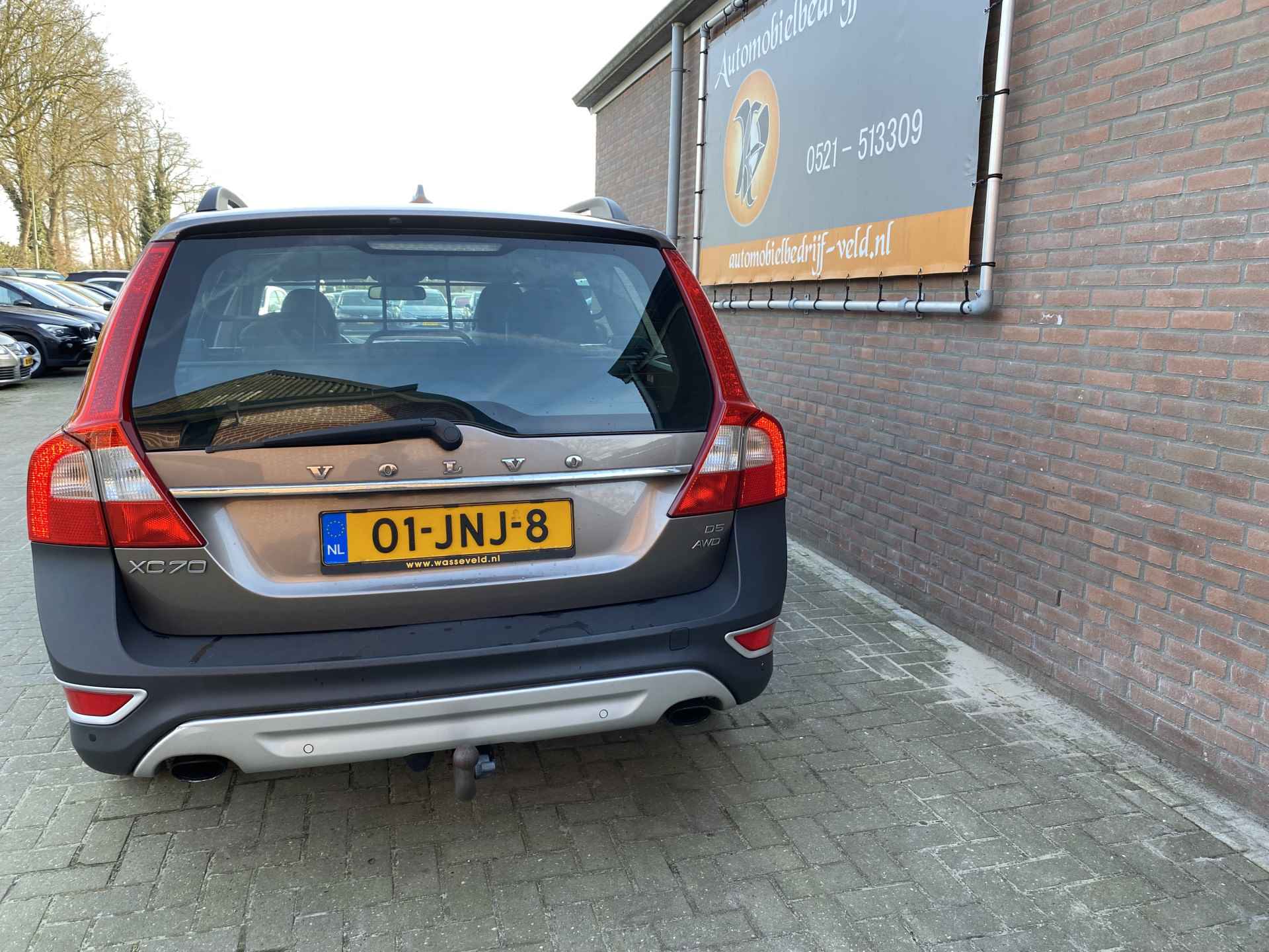 Volvo XC70 2.4 D5 AWD Momentum - 18/44