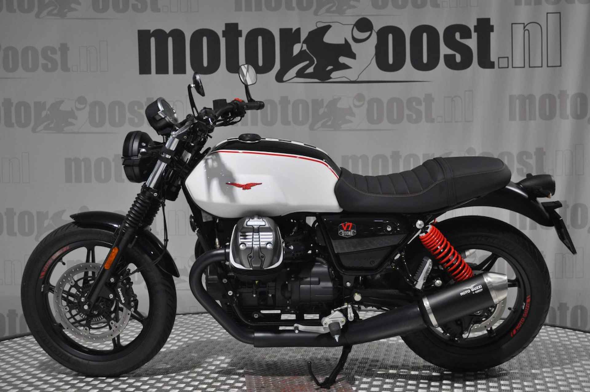 MOTO GUZZI V 7   Stone TEN LIVERY   2014-2024