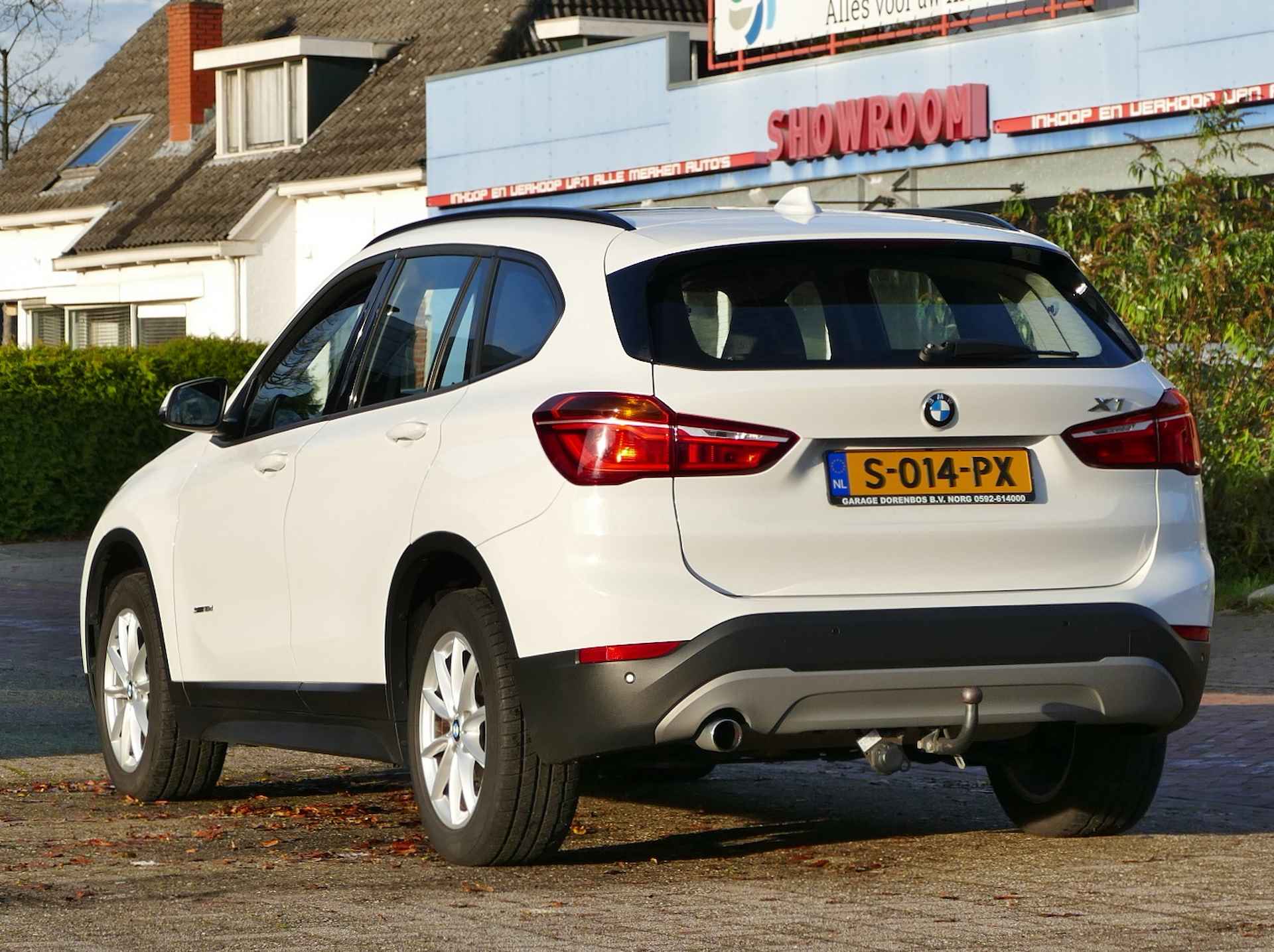 BMW X1 sDrive18d Centennial Executive AUTOMAAT | stoelverwarming | panoramadak - 12/61