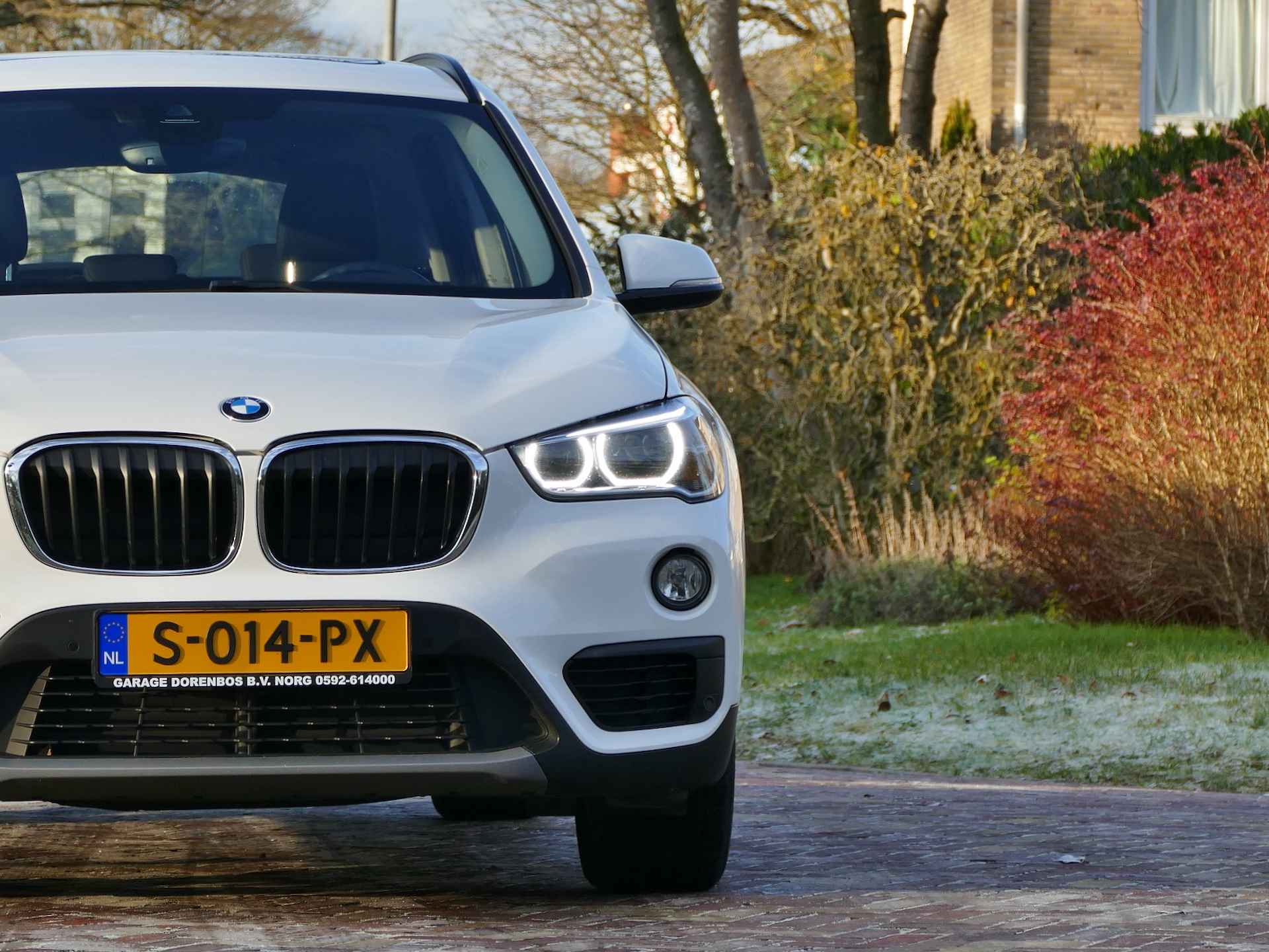 BMW X1 sDrive18d Centennial Executive AUTOMAAT | stoelverwarming | panoramadak - 13/61