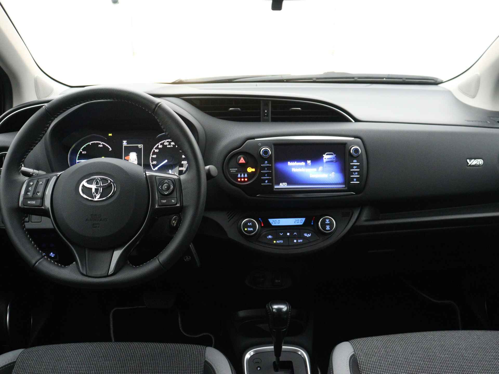 Toyota Yaris 1.5 Hybrid Y20 Limited | LM velgen | | Stoelverwarming | Camera | Volledig onderhouden | - 6/44