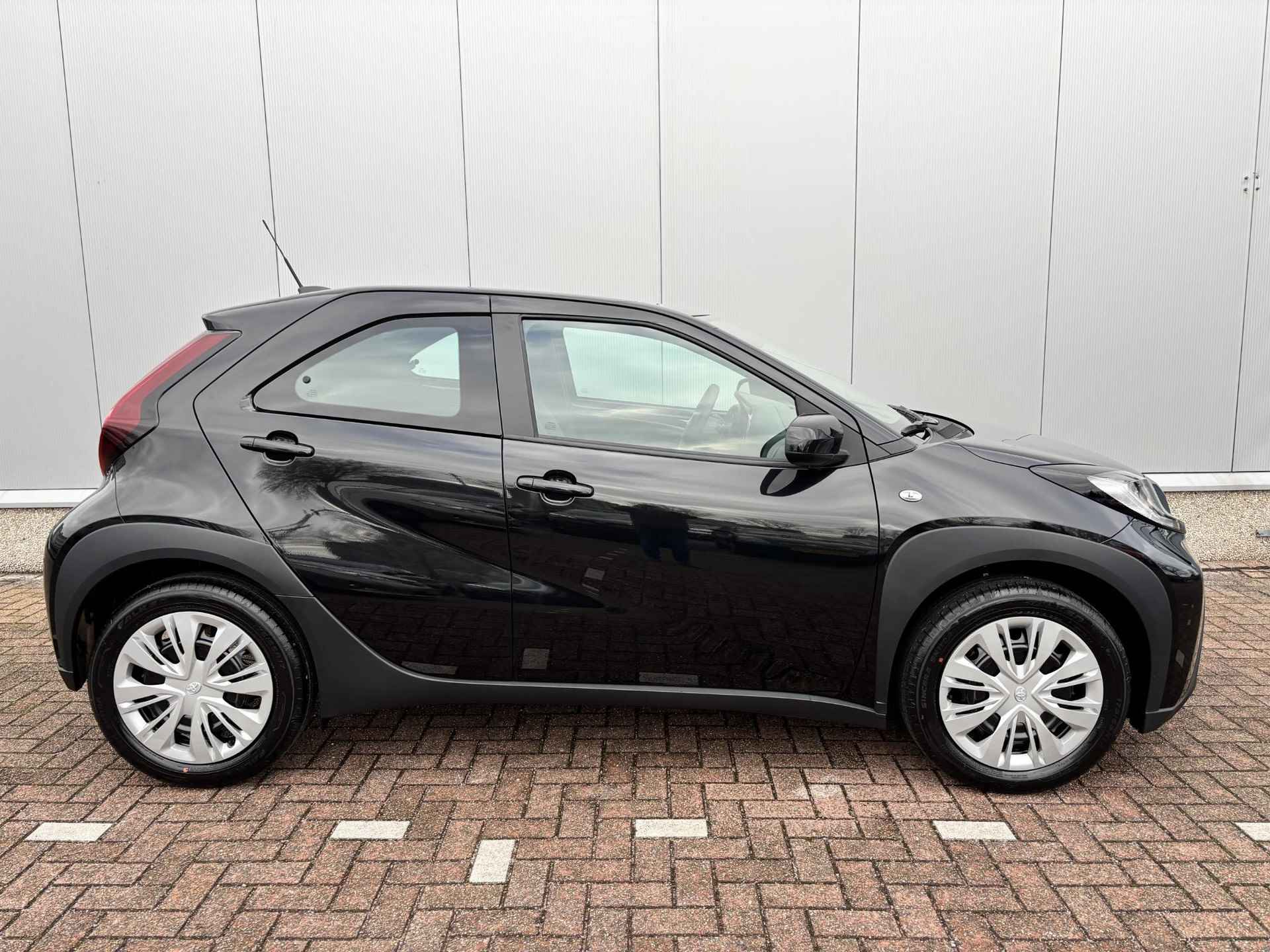 Toyota Aygo X 1.0 VVT-i MT Play,Apple Carplay Android Auto Adaptive Cruise Controle, Camera - 9/40